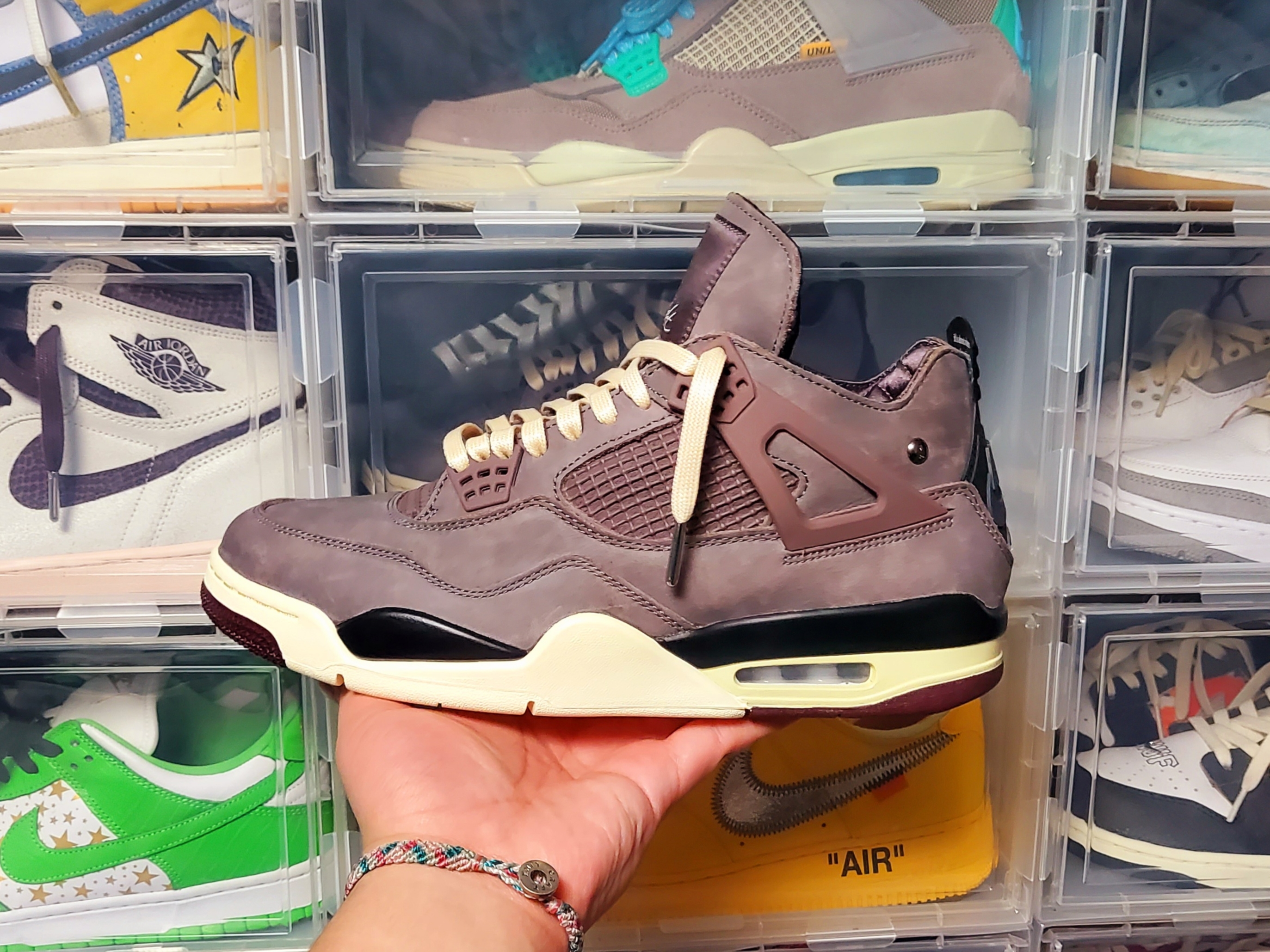 Jordan 4 x A Ma Maniere Retro Violet Ore, Jordan 1 x A Ma Maniere Retro High OG SP Sail and Burgundy 착용 스타일 - 2