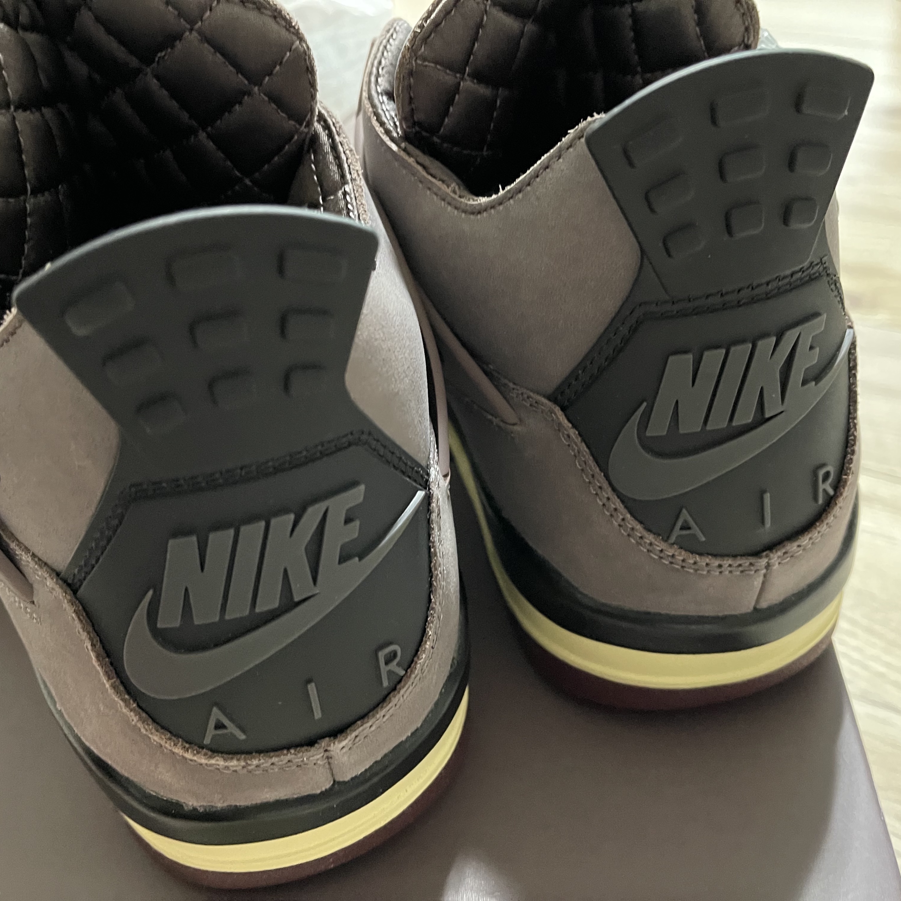 Jordan 4 x A Ma Maniere Retro Violet Ore 착용 스타일 - 3