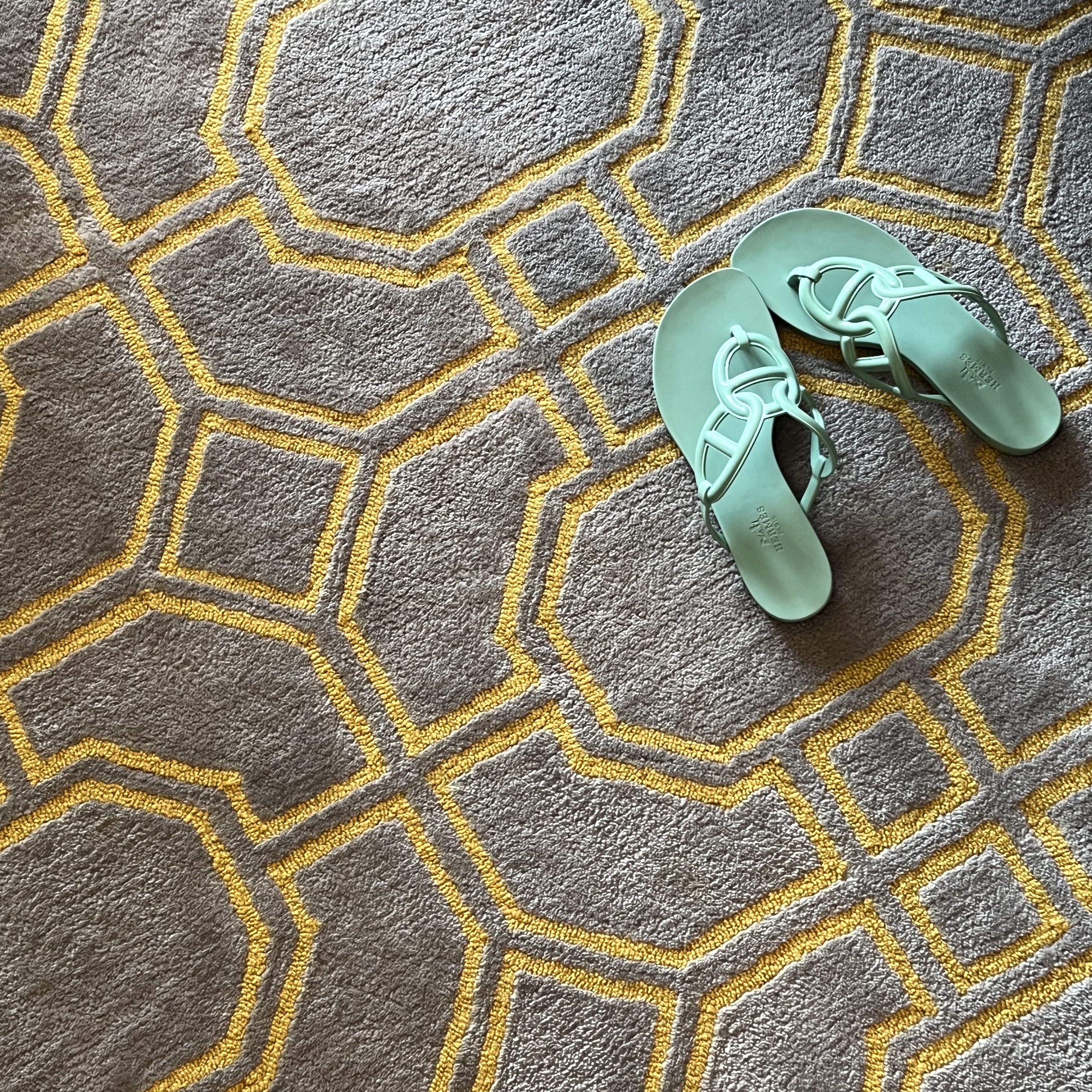 (W) Hermes Egerie Sandal Vert Embrun 착용 스타일 - 2