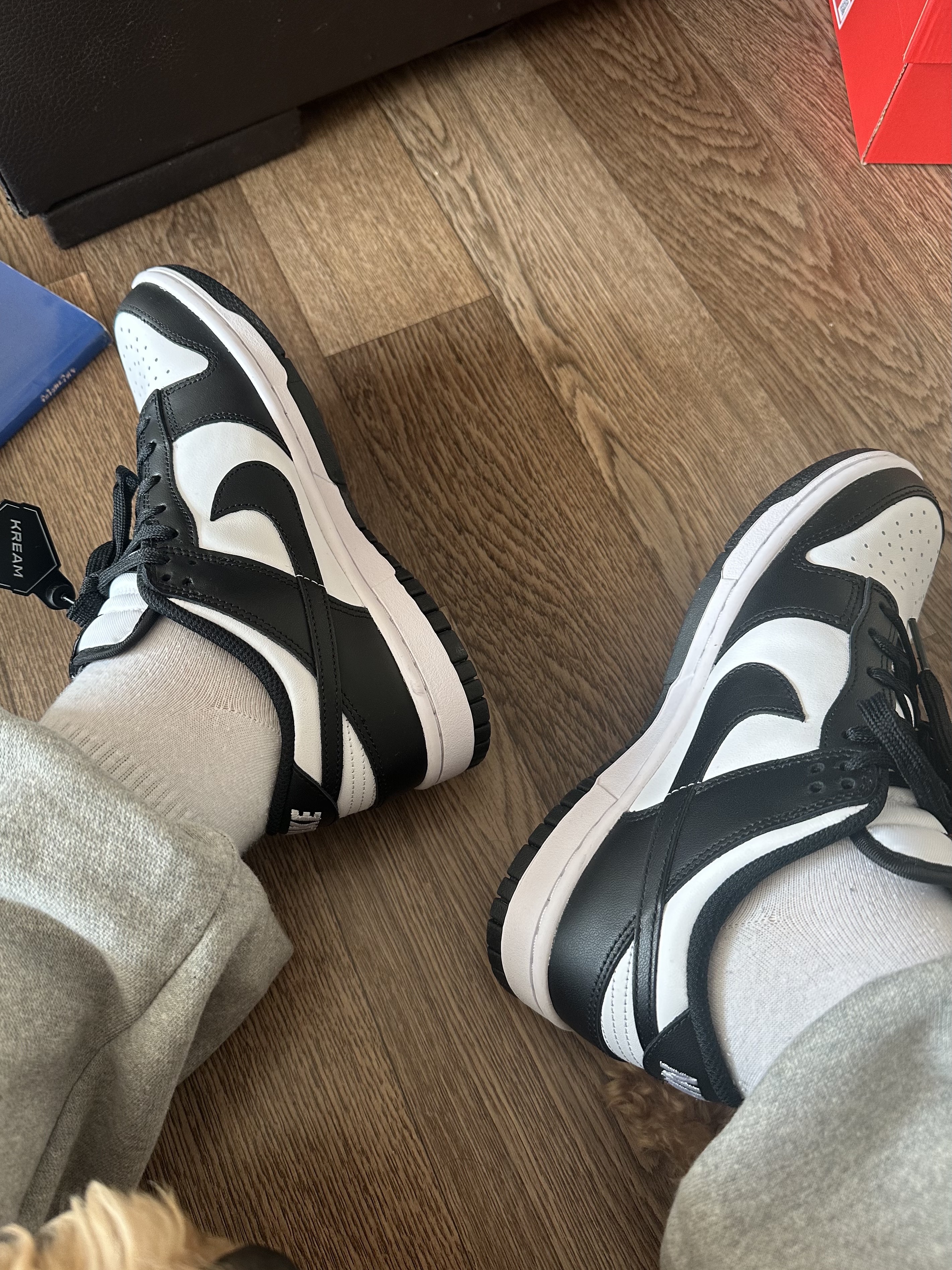 (W) Nike Dunk Low Black 착용 스타일 - 3