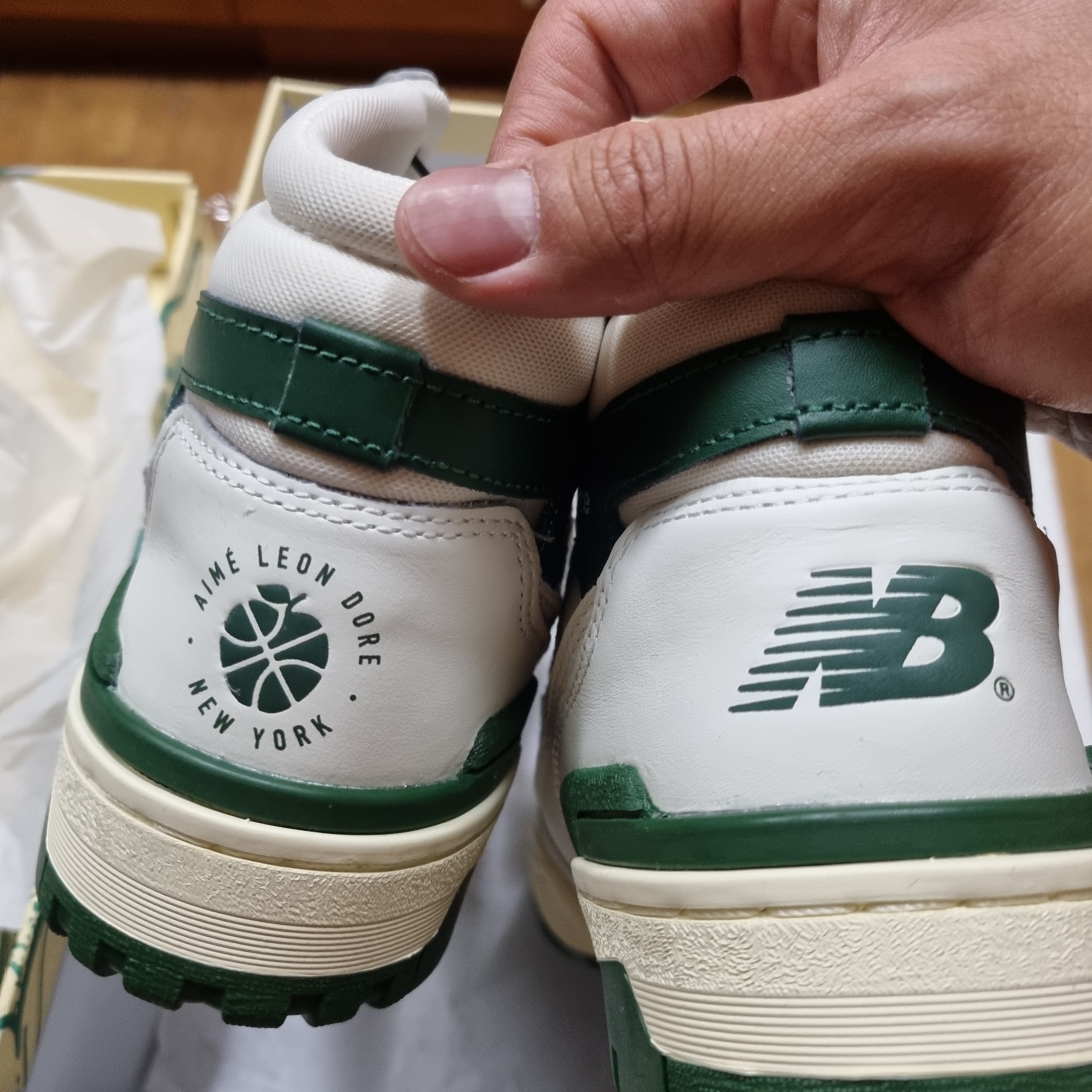 New Balance x Aime Leon Dore 650R White Green 착용 스타일 - 3