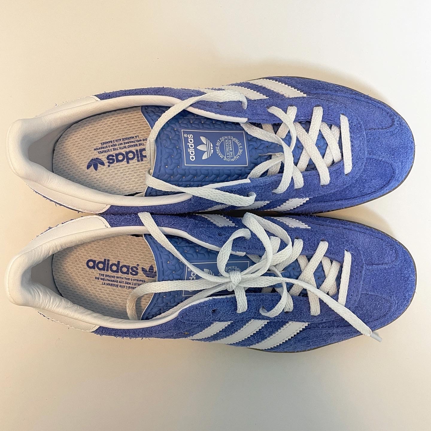 (W) Adidas Gazelle Indoor Blue Fusion Cloud White 착용 스타일 - 1