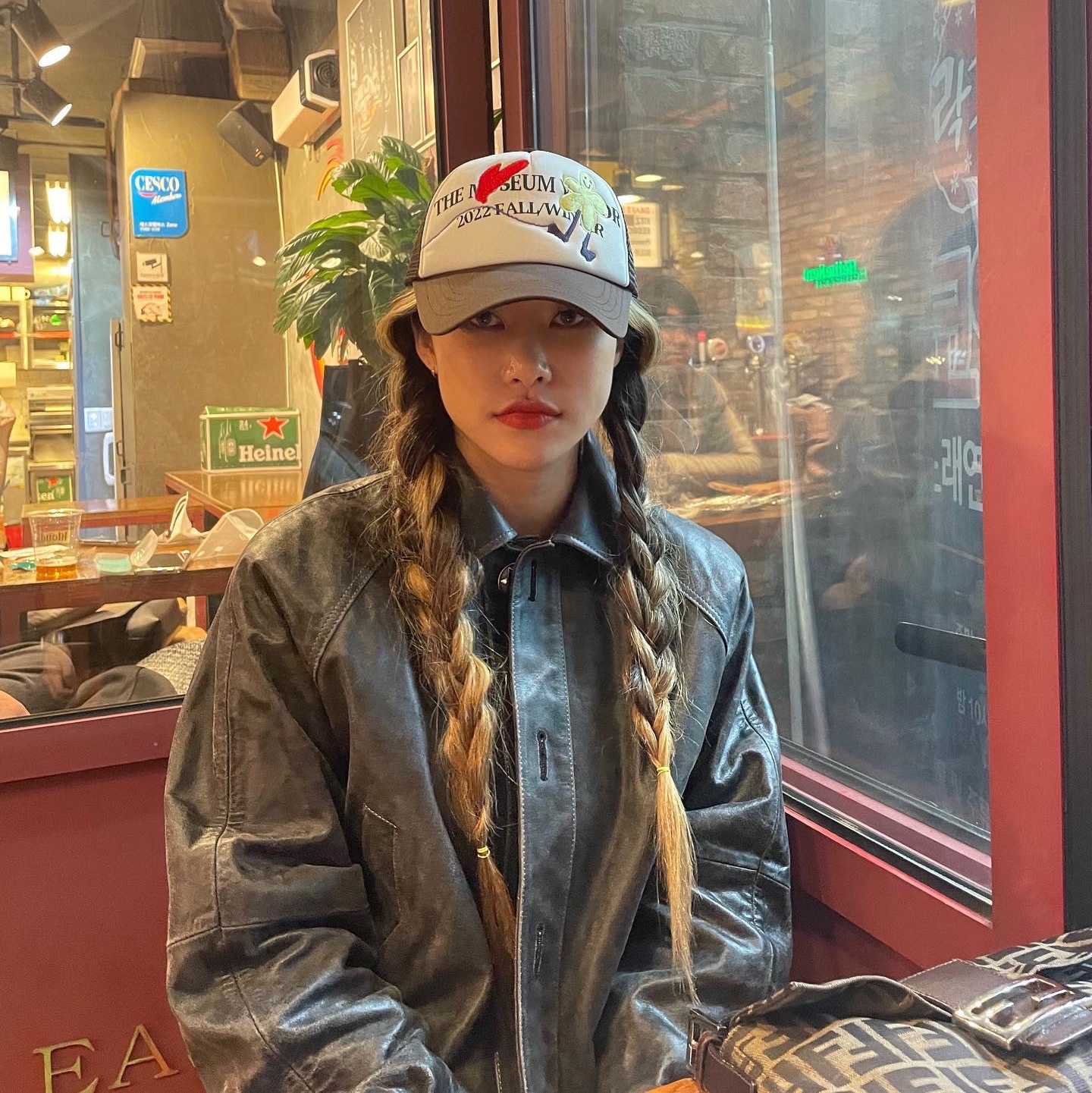 The Museum Visitor Hand Stitched Children Mesh Cap Brown 착용 스타일