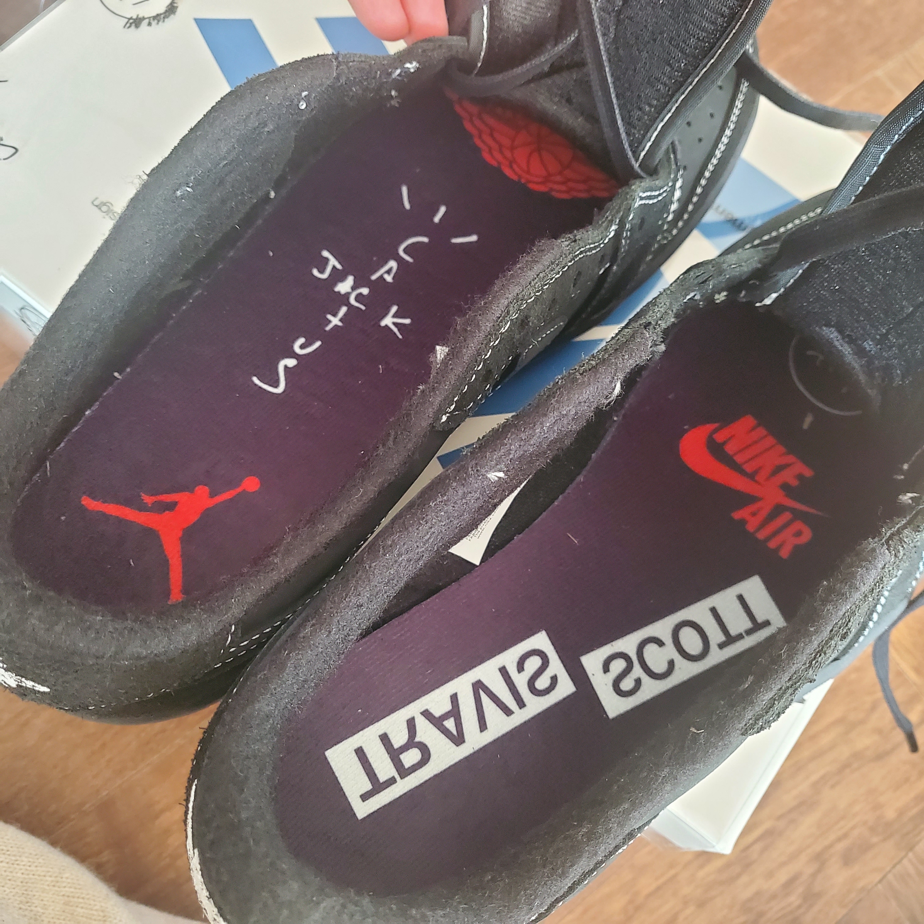 Jordan 1 x Travis Scott Retro Low OG SP Black Phantom, Jordan 1 x Travis Scott x Fragment Retro Low OG SP Military Blue 착용 스타일 - 2