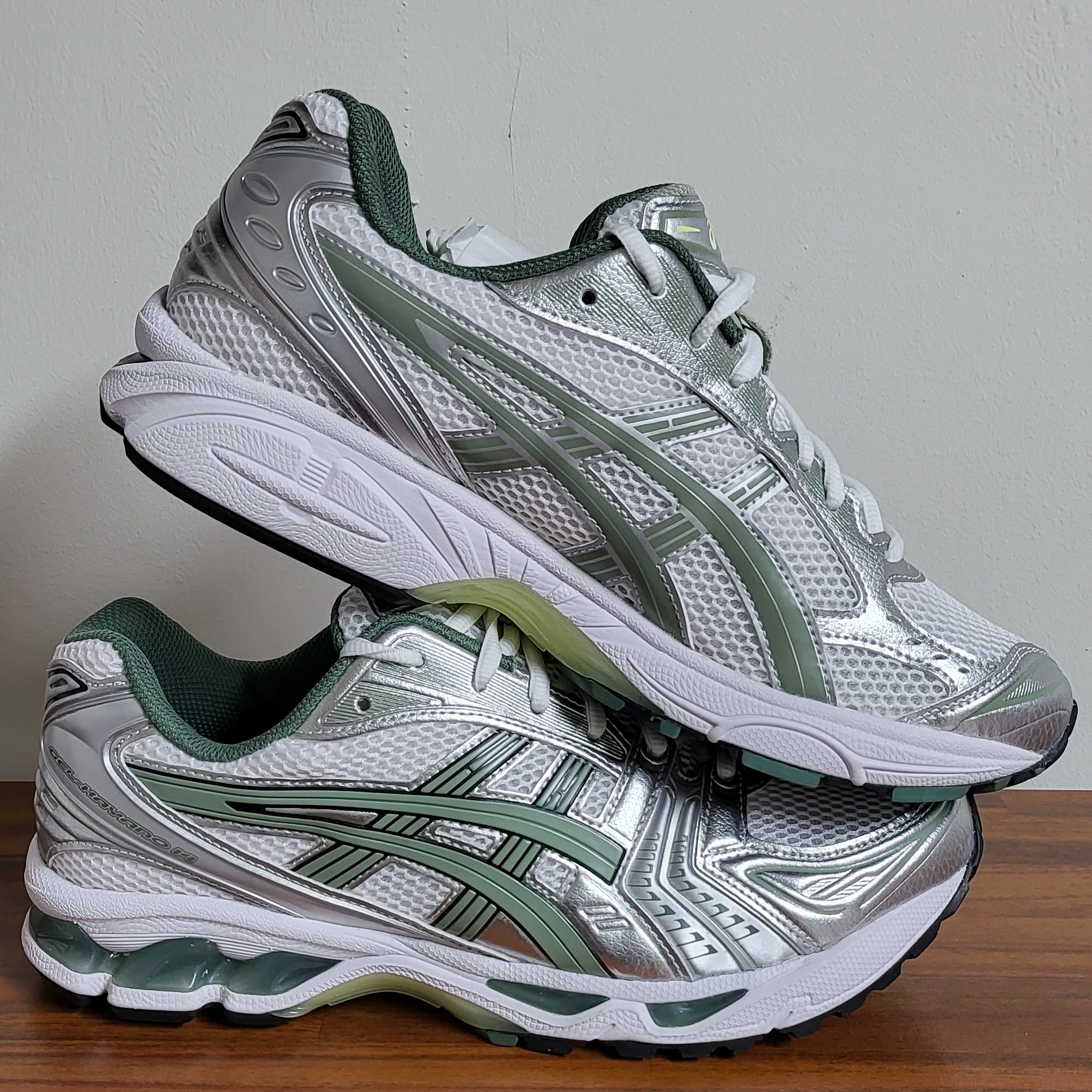 Asics Gel-Kayano 14 White Slate Grey 착용 스타일 - 1