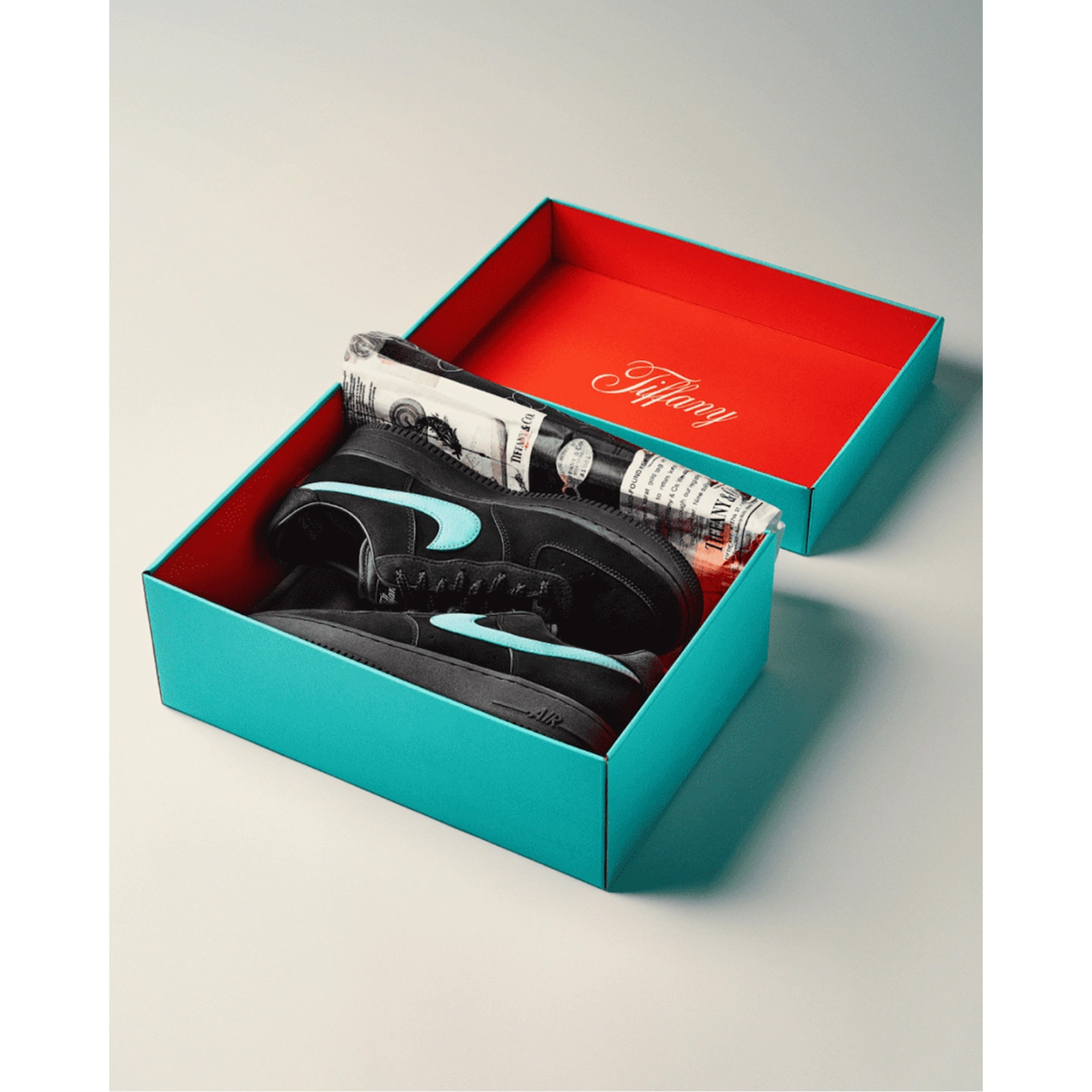 Nike x Tiffany & Co. Air Force 1 Low SP 1837 착용 스타일 - 4