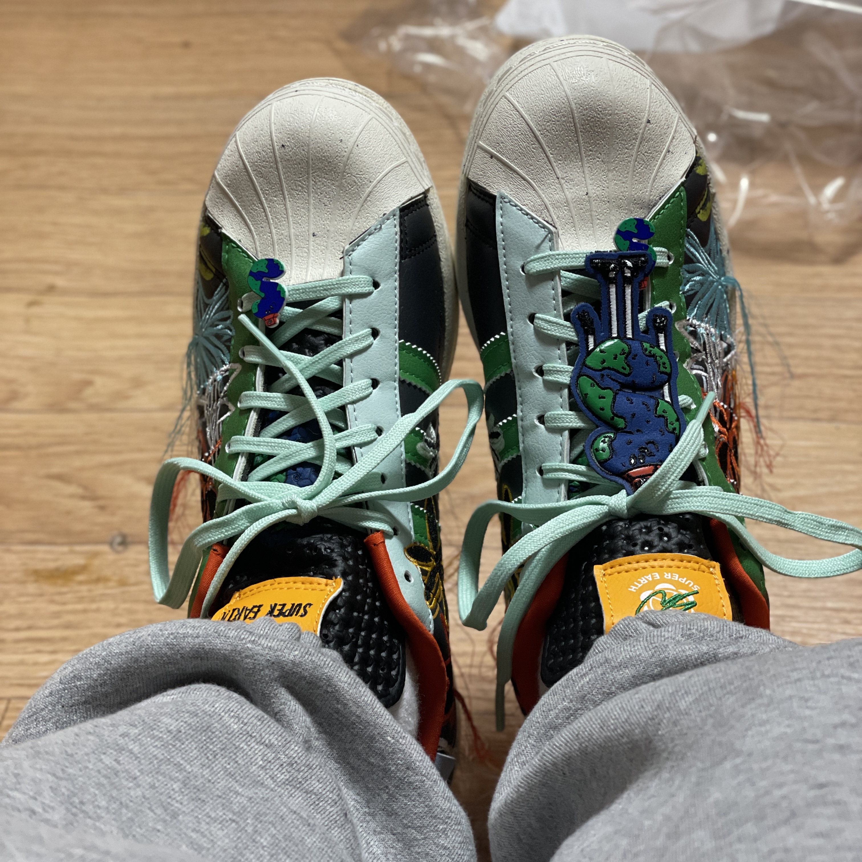 Adidas x Sean Wotherspoon Superstar Superearth Black 착용 스타일 - 5