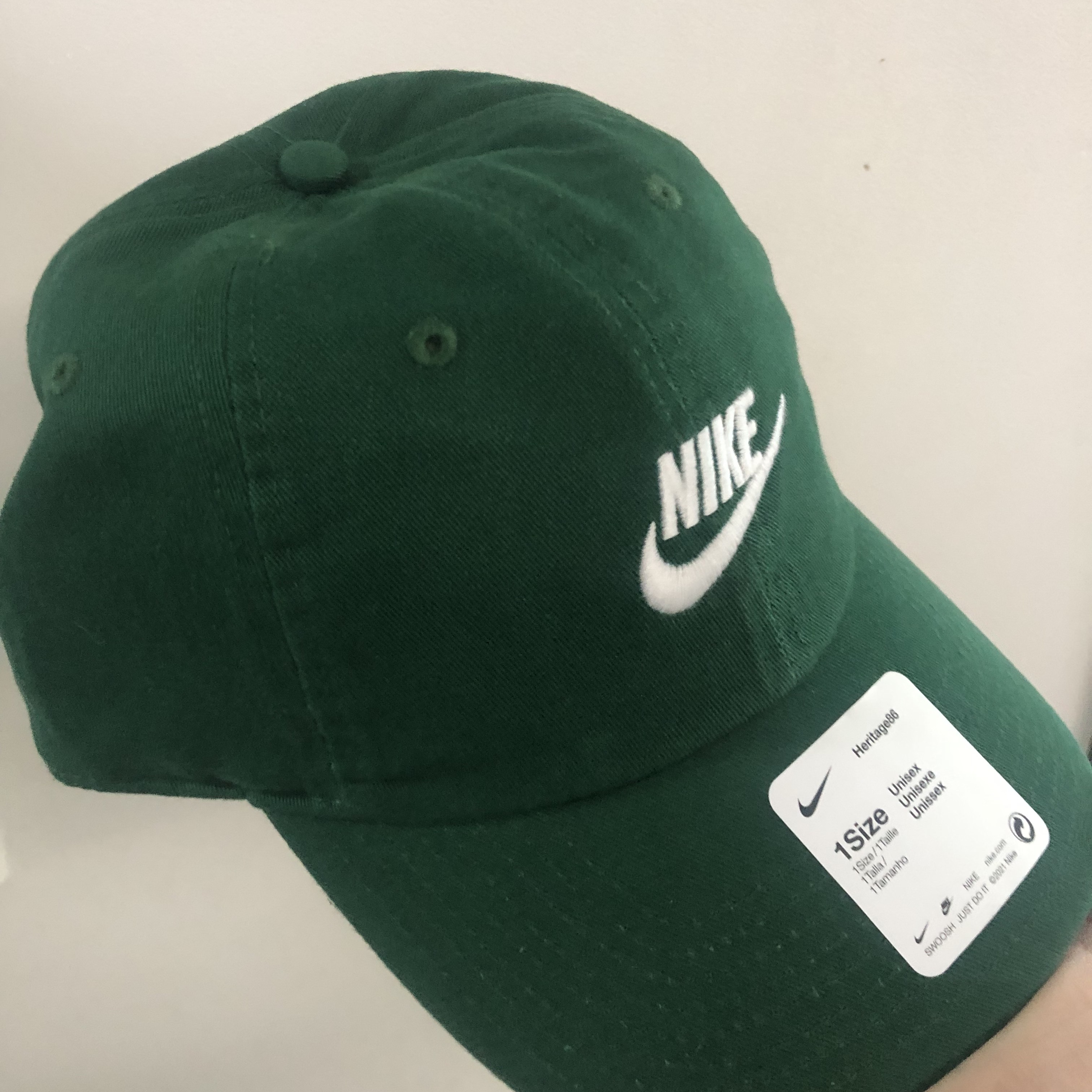 Nike Heritage 86 Futura Washed Cap Gorge Green 착용 스타일