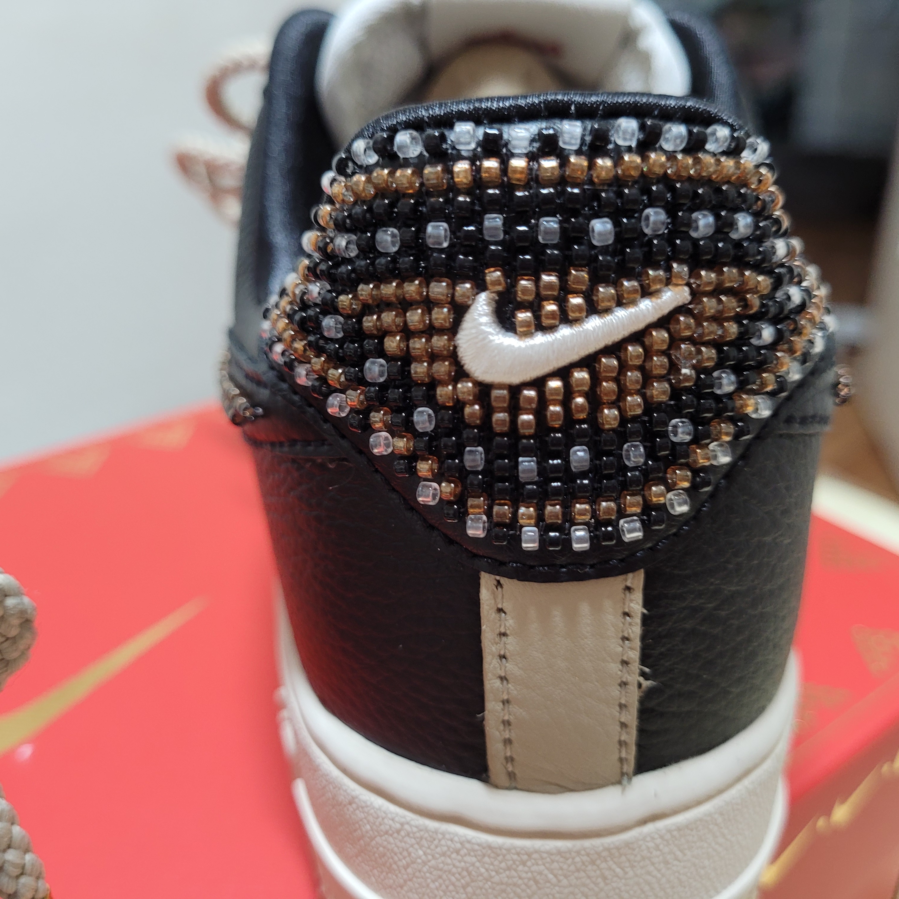 (W) Nike x Premium Goods Air Force 1 Low Black Sand 착용 스타일 - 5
