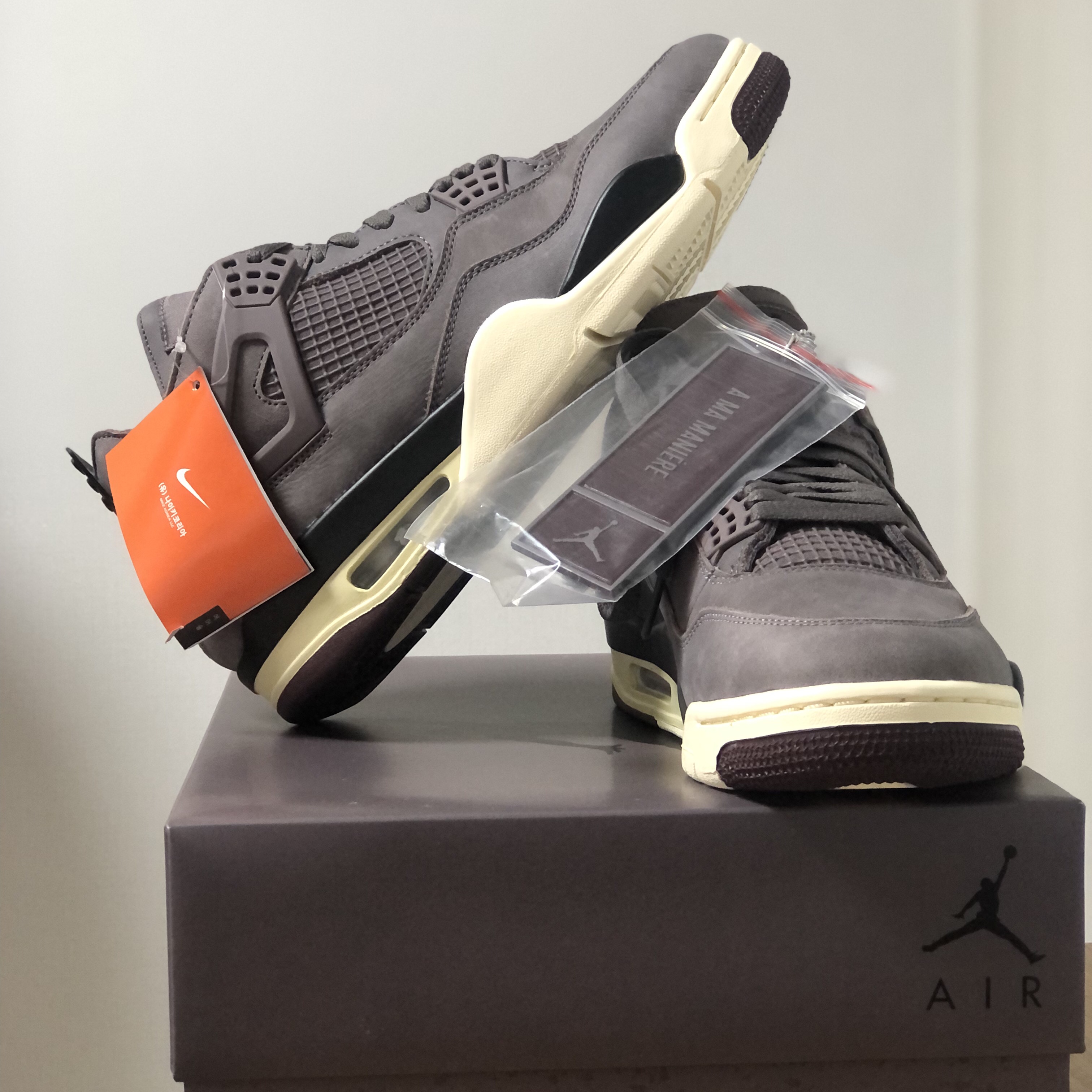 Jordan 4 x A Ma Maniere Retro Violet Ore 착용 스타일 - 1