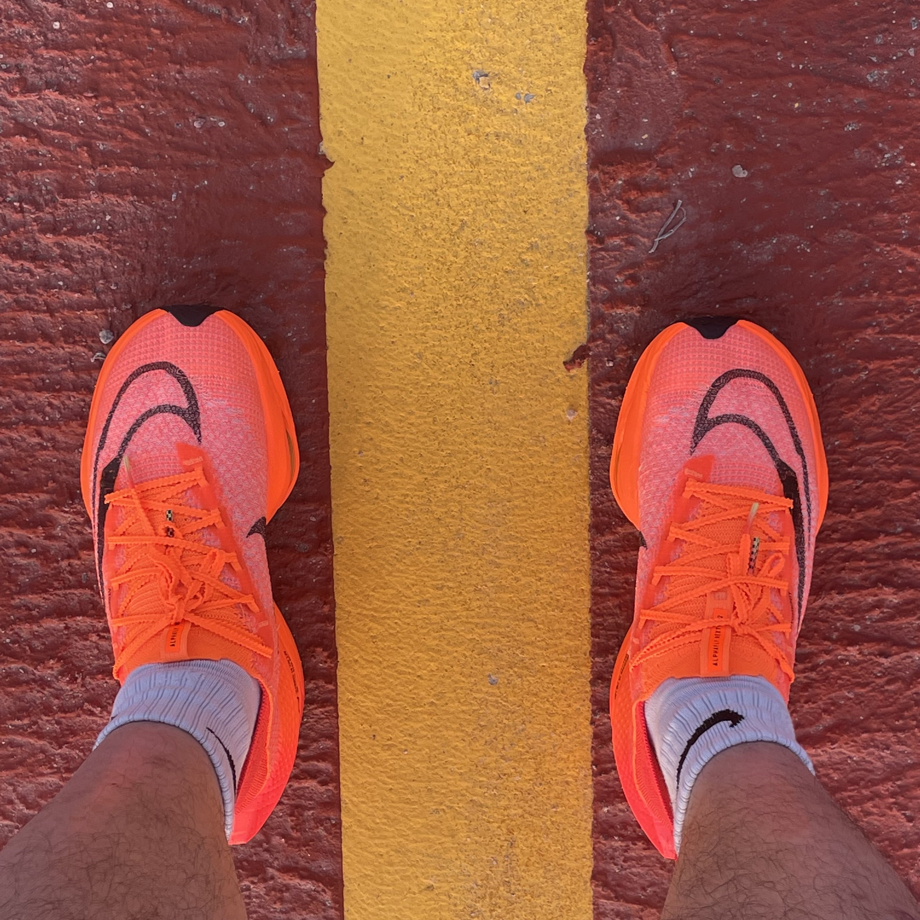Nike Air Zoom Alphafly Next% 2 Total Orange 착용 스타일