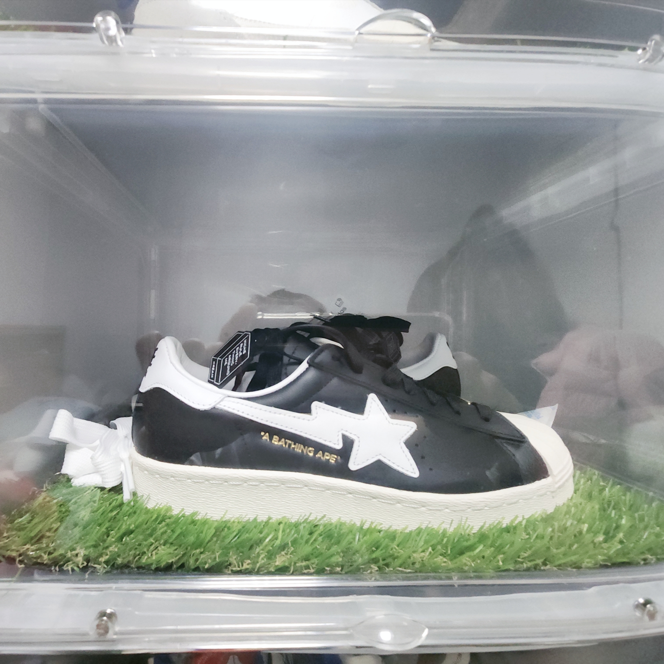 Adidas x BAPE Superstar 80s Core Black Off White 착용 스타일