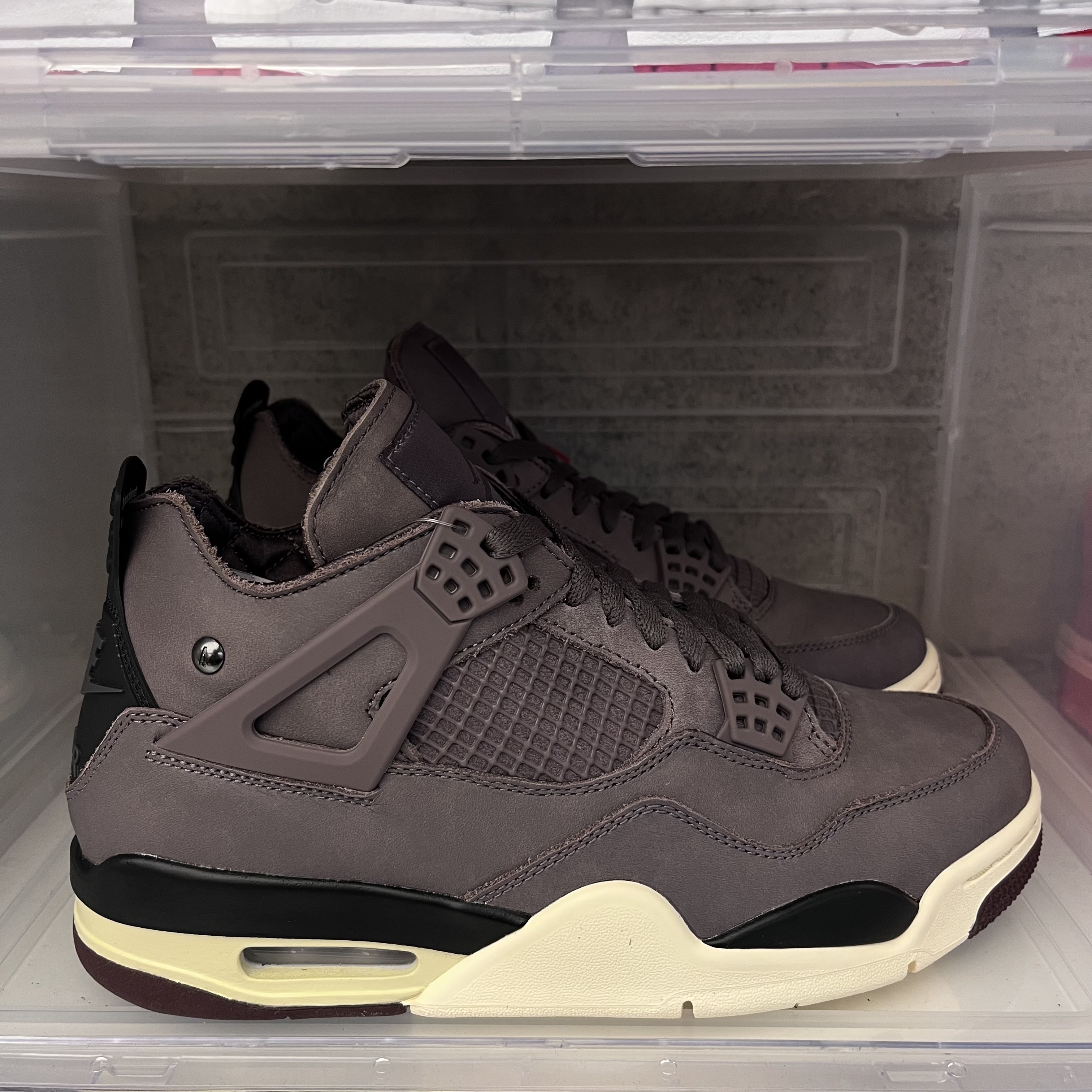 Jordan 4 x A Ma Maniere Retro Violet Ore 착용 스타일