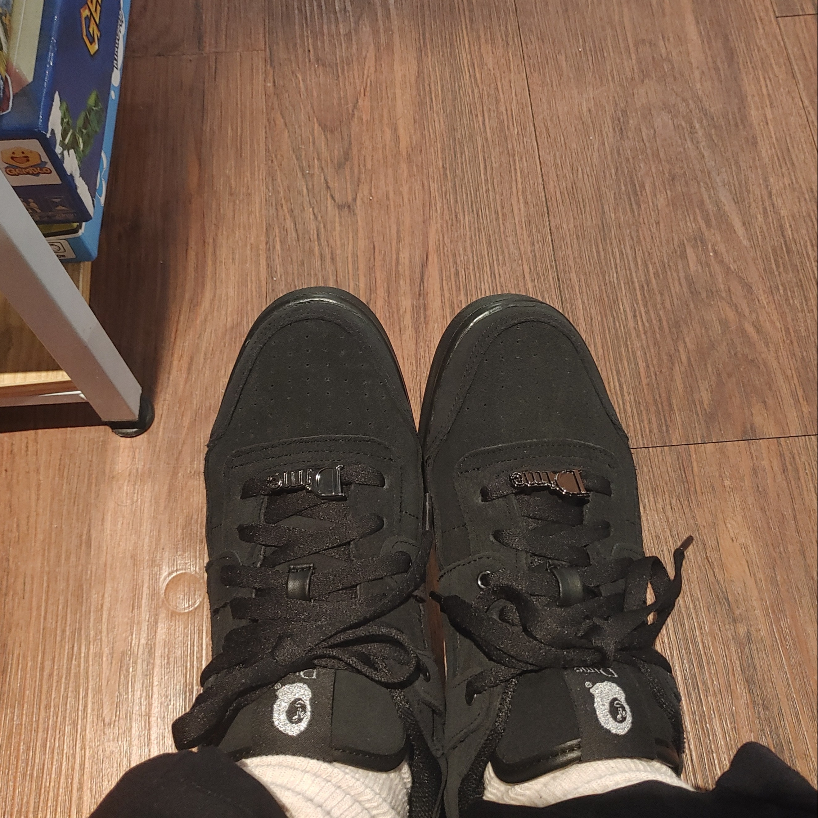 Reebok x Dime Workout Plus Core Black 착용 스타일