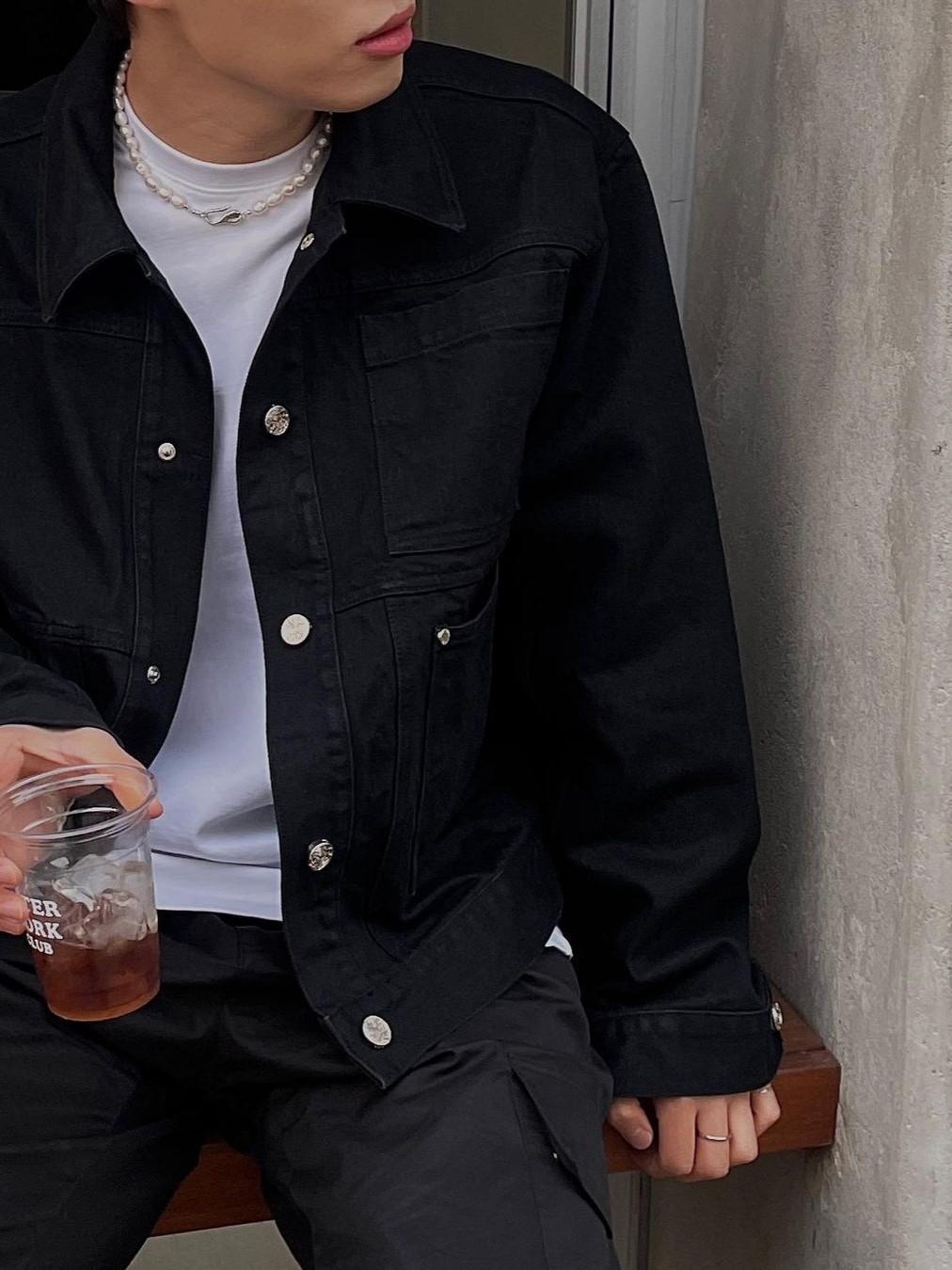 [KREAM 단독] STU Denim Jacket Black 착용 스타일 - 2