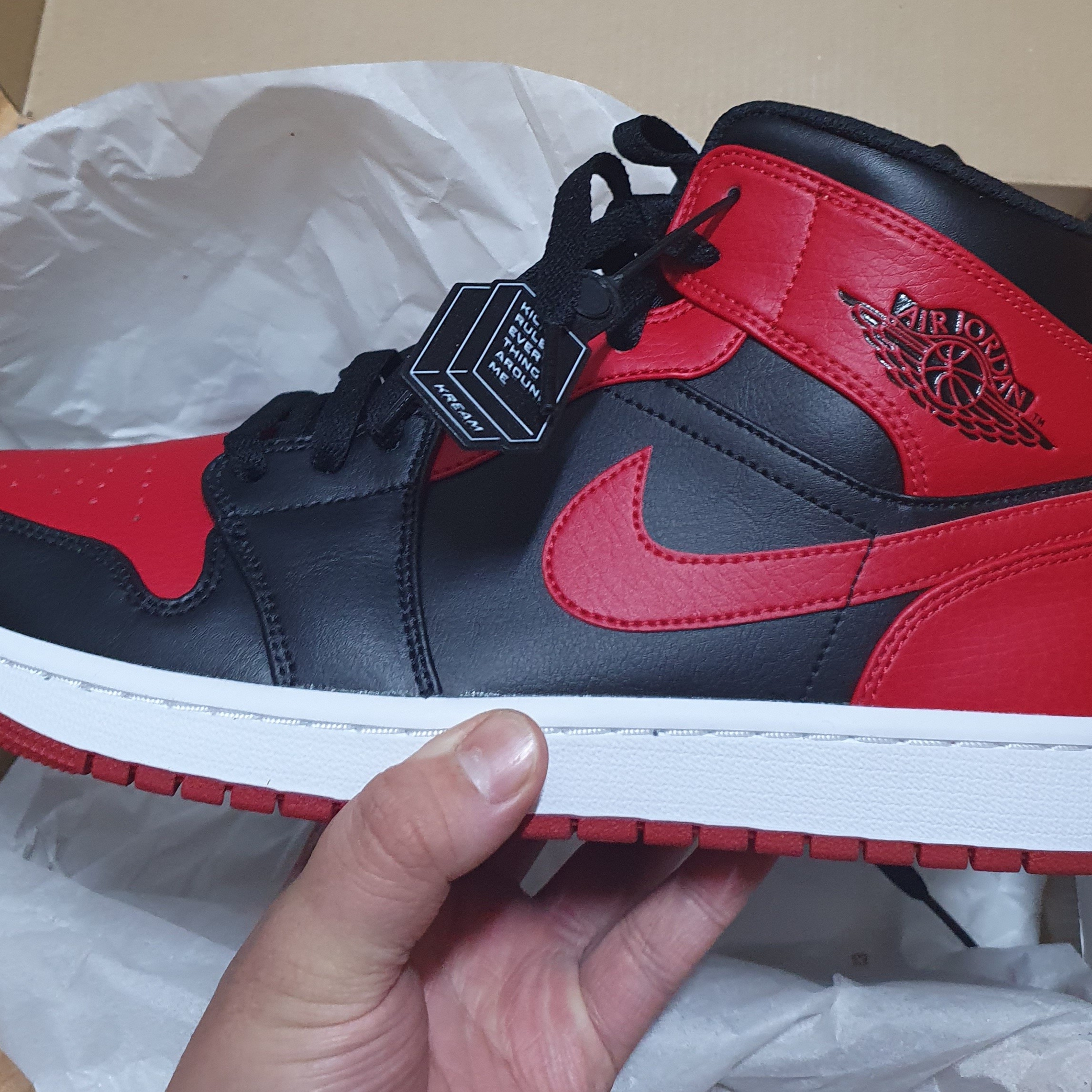 Jordan 1 Mid Bred Banned 2020 착용 스타일
