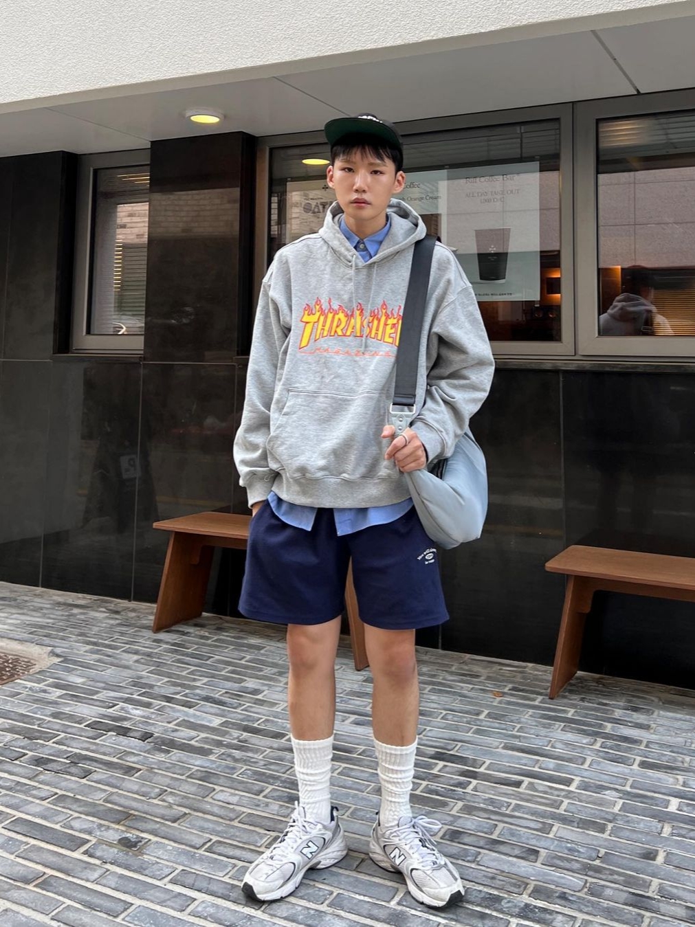 Thrasher Flame Hood Grey 착용 스타일
