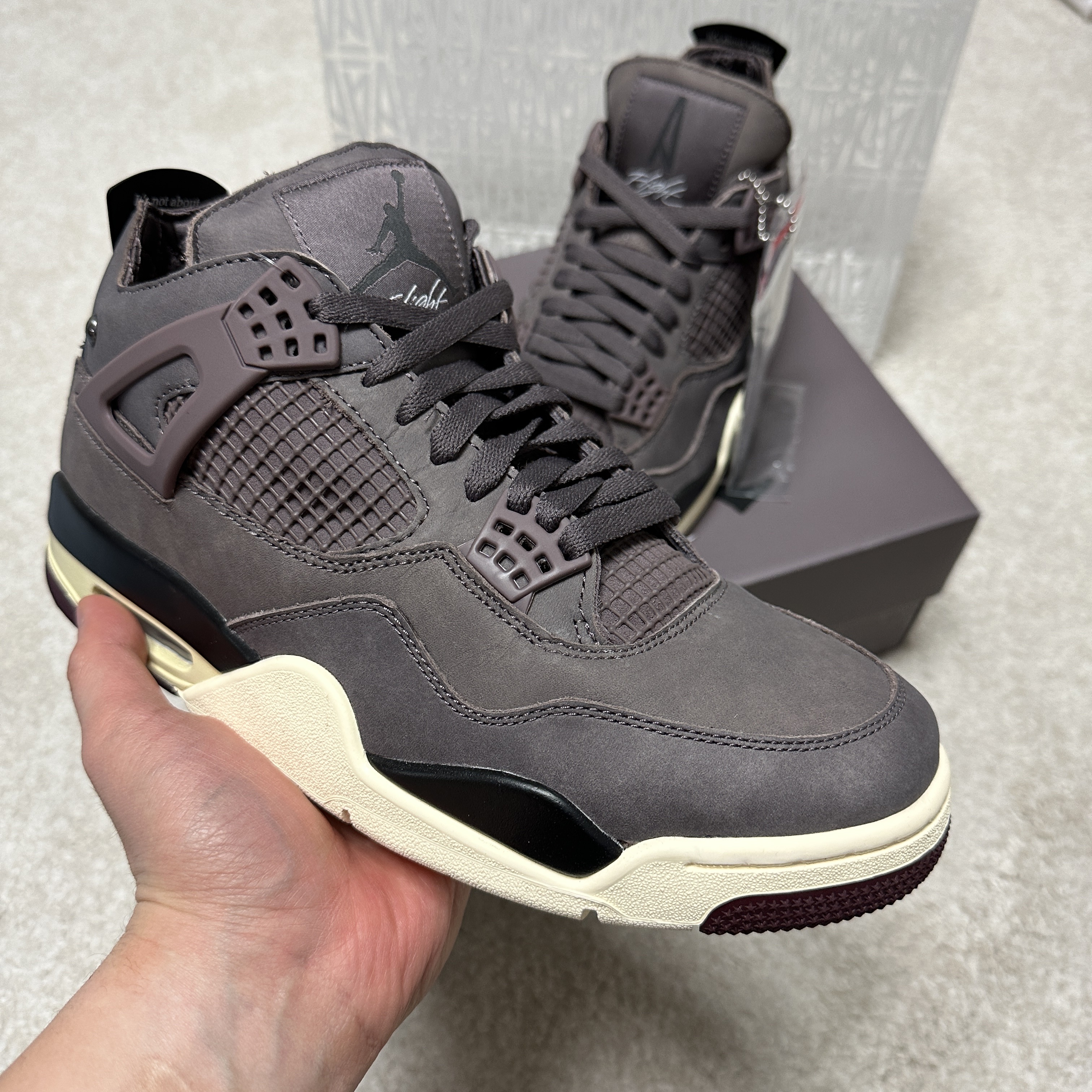 Jordan 4 x A Ma Maniere Retro Violet Ore 착용 스타일 - 1