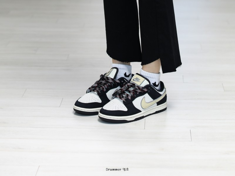 (W) Nike Dunk Low LX Black Suede 착용 스타일