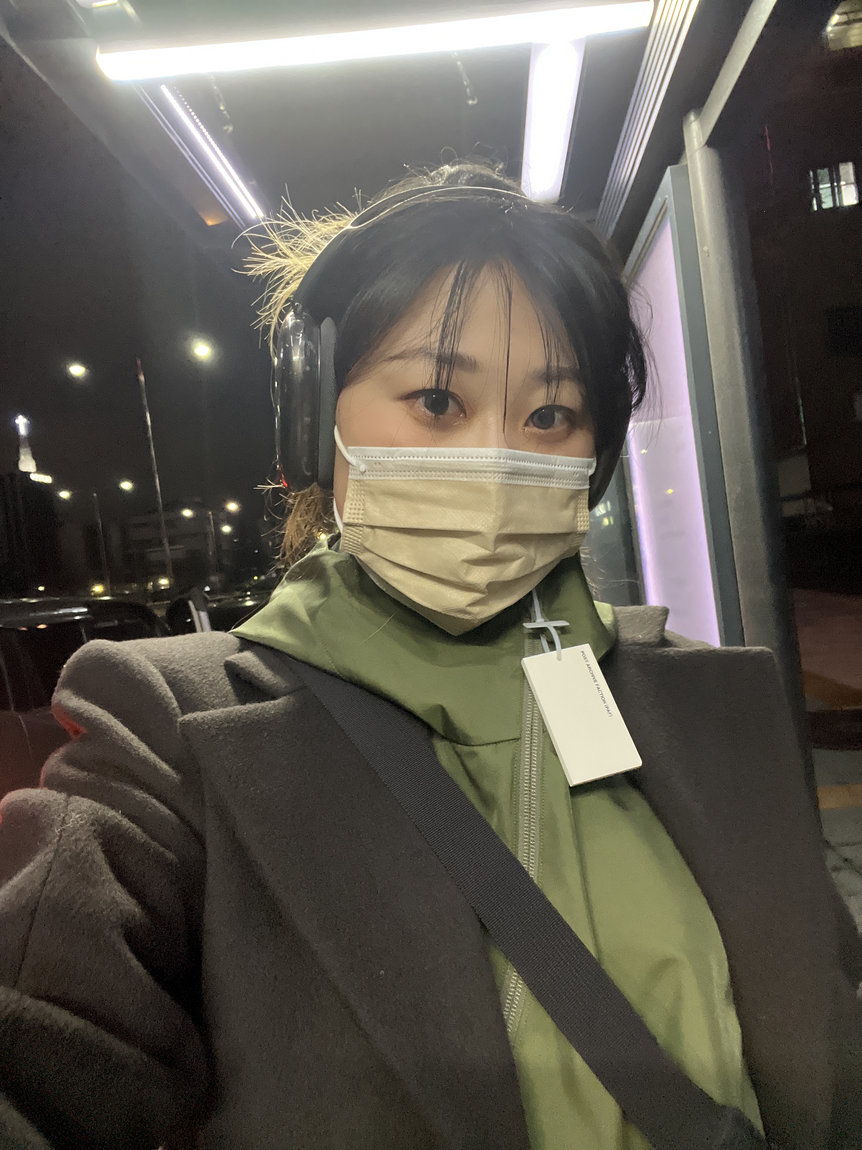 Apple AirPods Max Lightning Space Gray (Korean Ver.) 착용 스타일