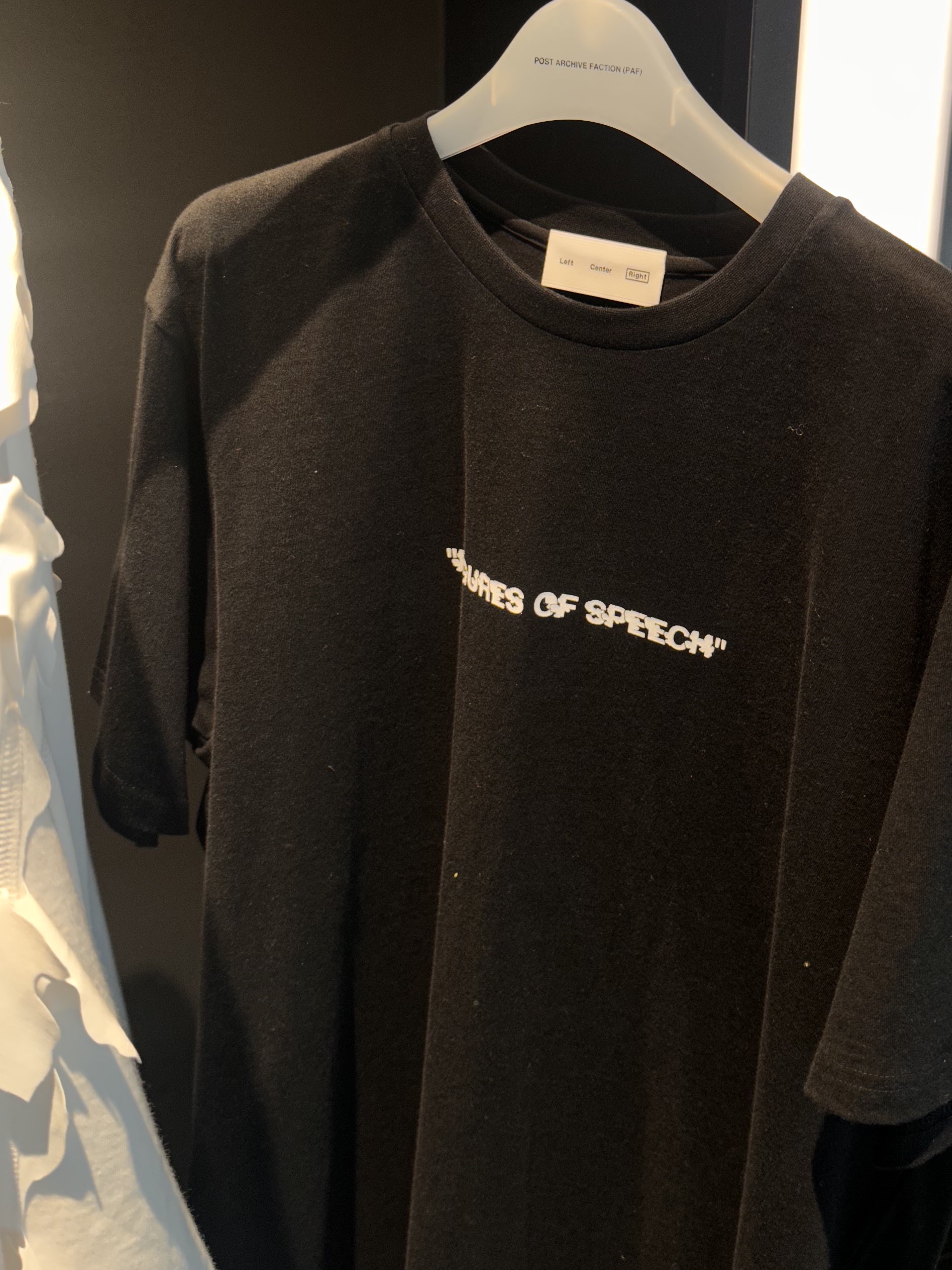 Off-White x Post Archive Faction Figures of Speech T-Shirt Right Black 착용 스타일 - 4