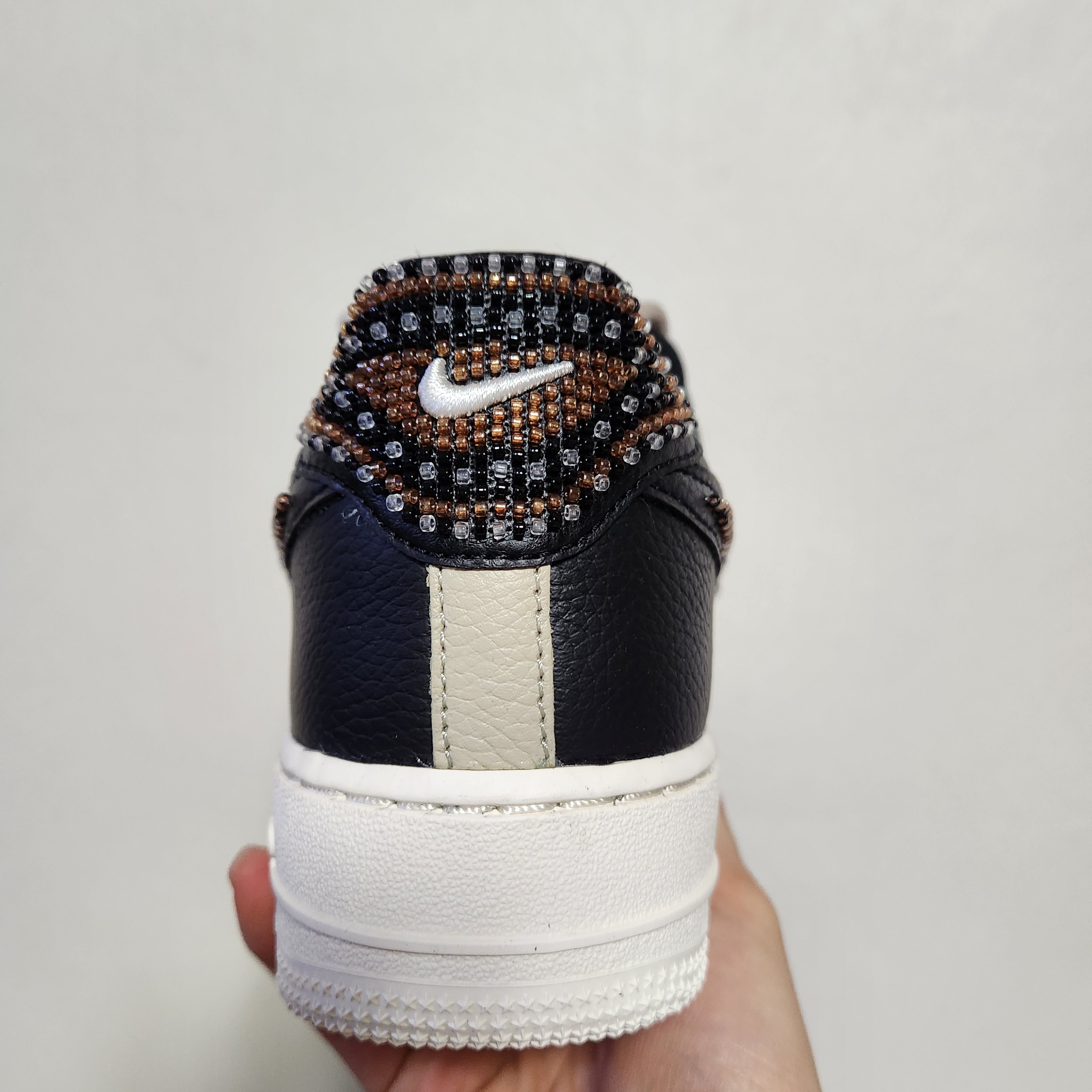 (W) Nike x Premium Goods Air Force 1 Low Black Sand 착용 스타일 - 5