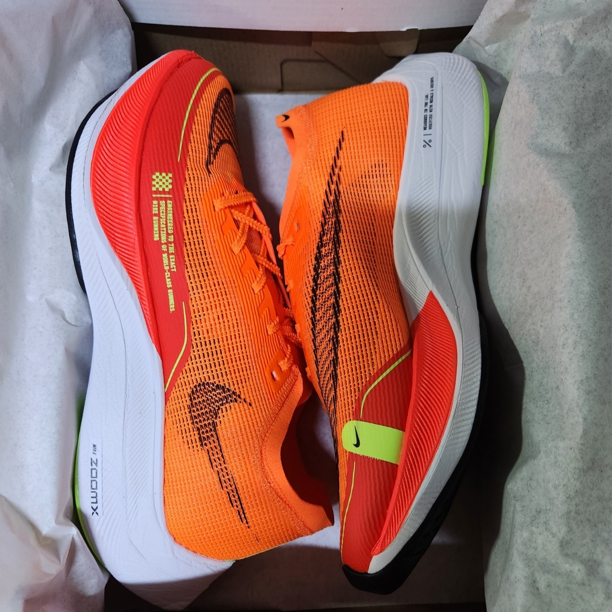 Nike ZoomX Vaporfly Next% 2 Total Orange 착용 스타일