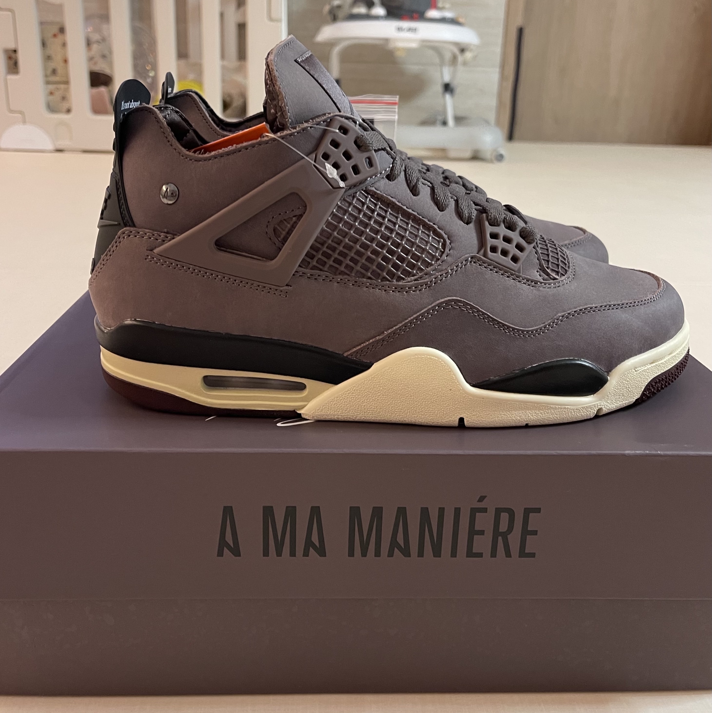 Jordan 4 x A Ma Maniere Retro Violet Ore 착용 스타일 - 3