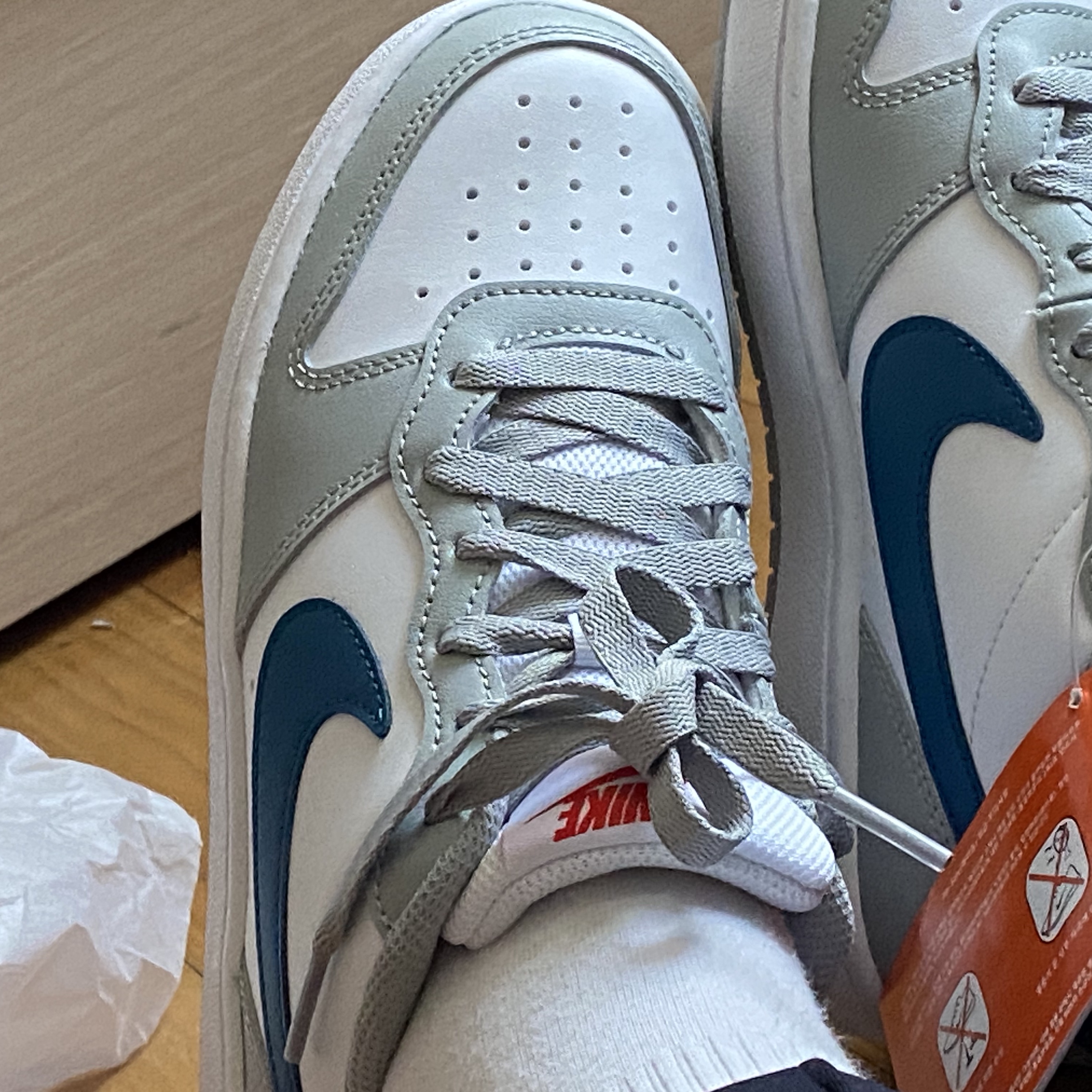 (GS) Nike Court Borough Low 2 Light Smoke Grey 착용 스타일 - 1