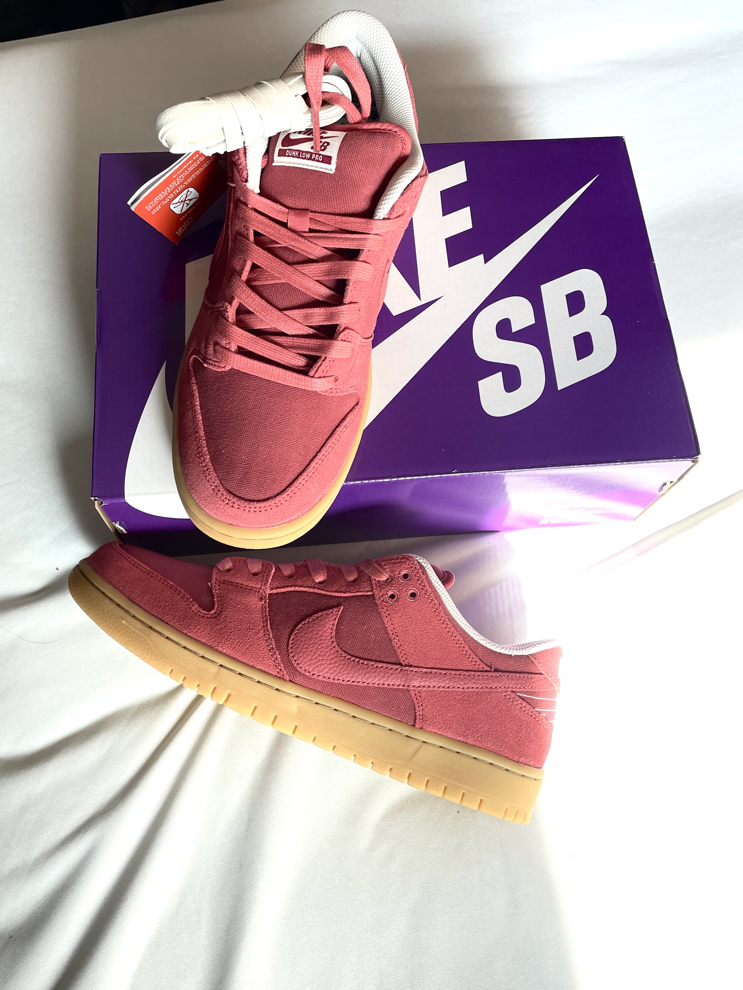 Nike SB Dunk Low Adobe 착용 스타일