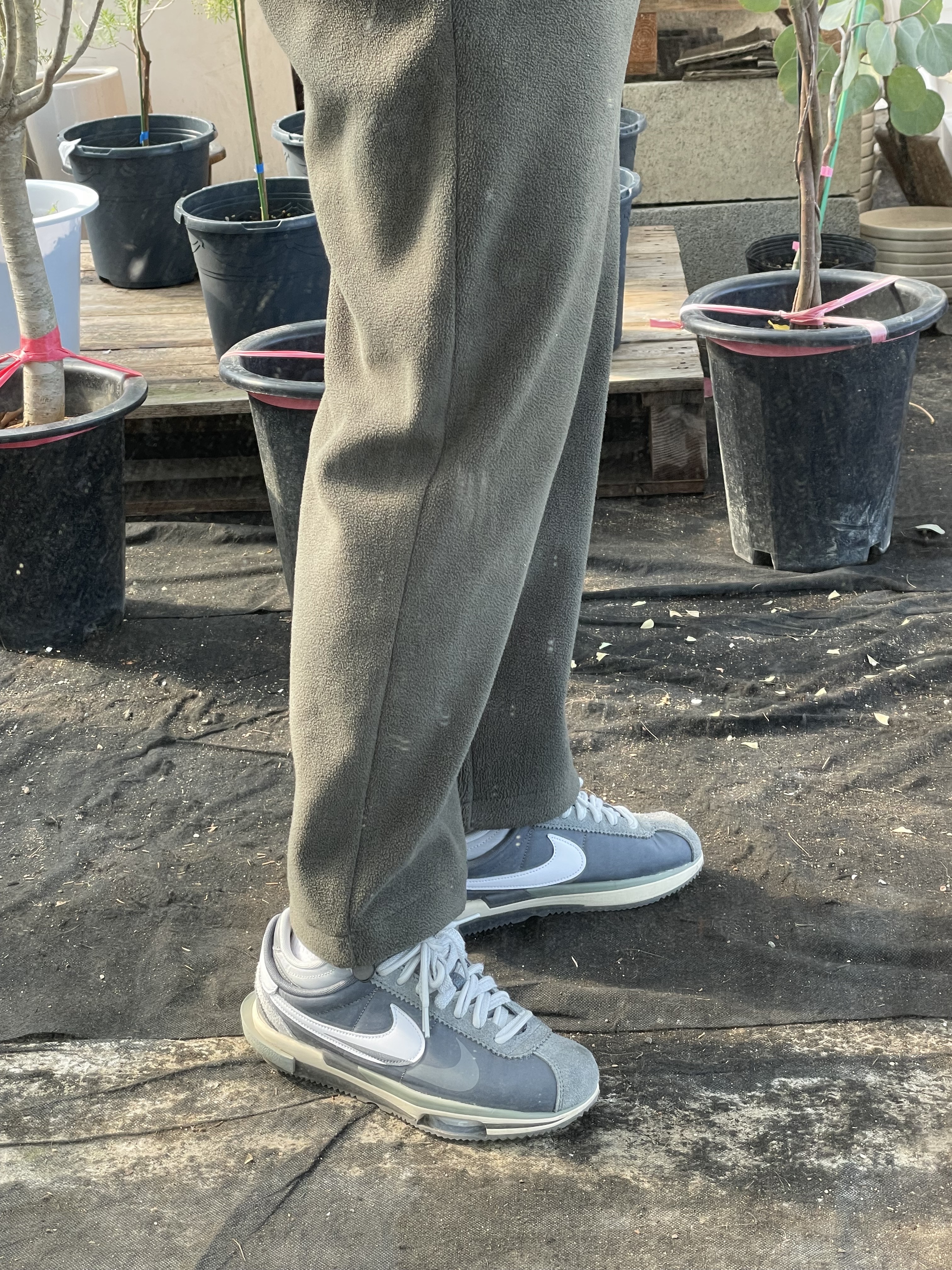 Nike x Sacai Zoom Cortez SP Iron Grey 착용 스타일