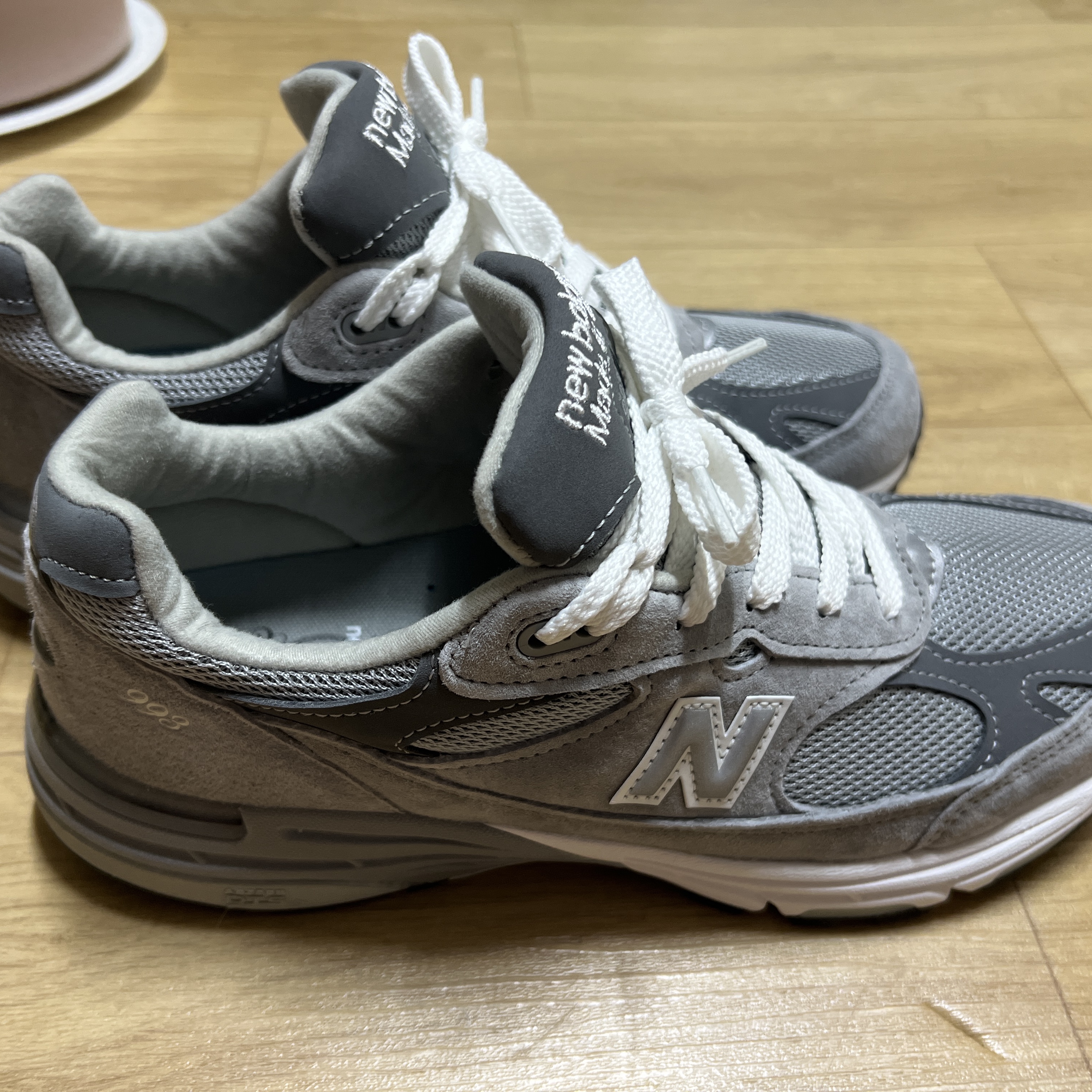 (W) New Balance 993 Made in USA Grey - B Standard 착용 스타일 - 4