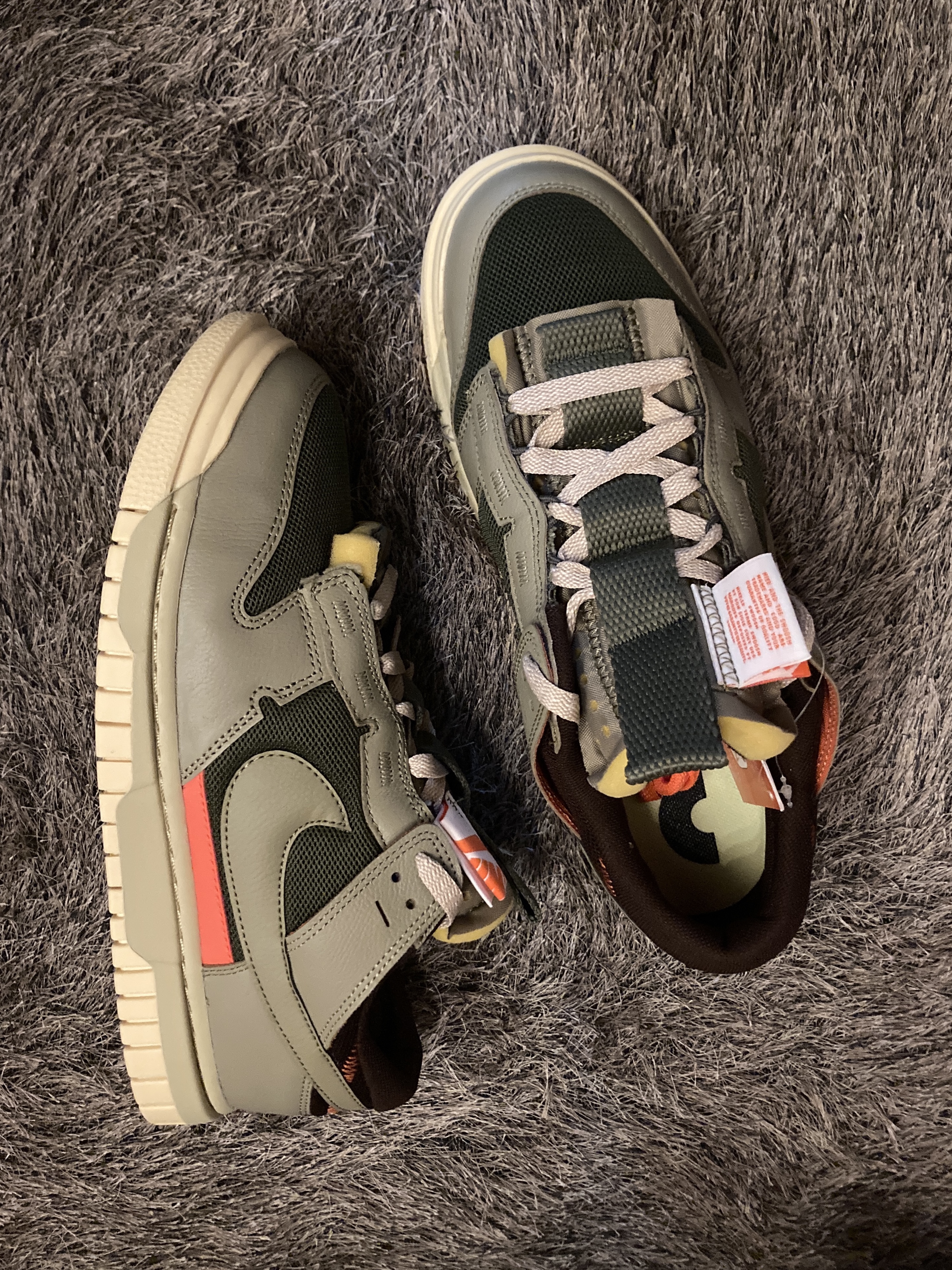 Nike Air Dunk Jumbo Medium Olive 착용 스타일