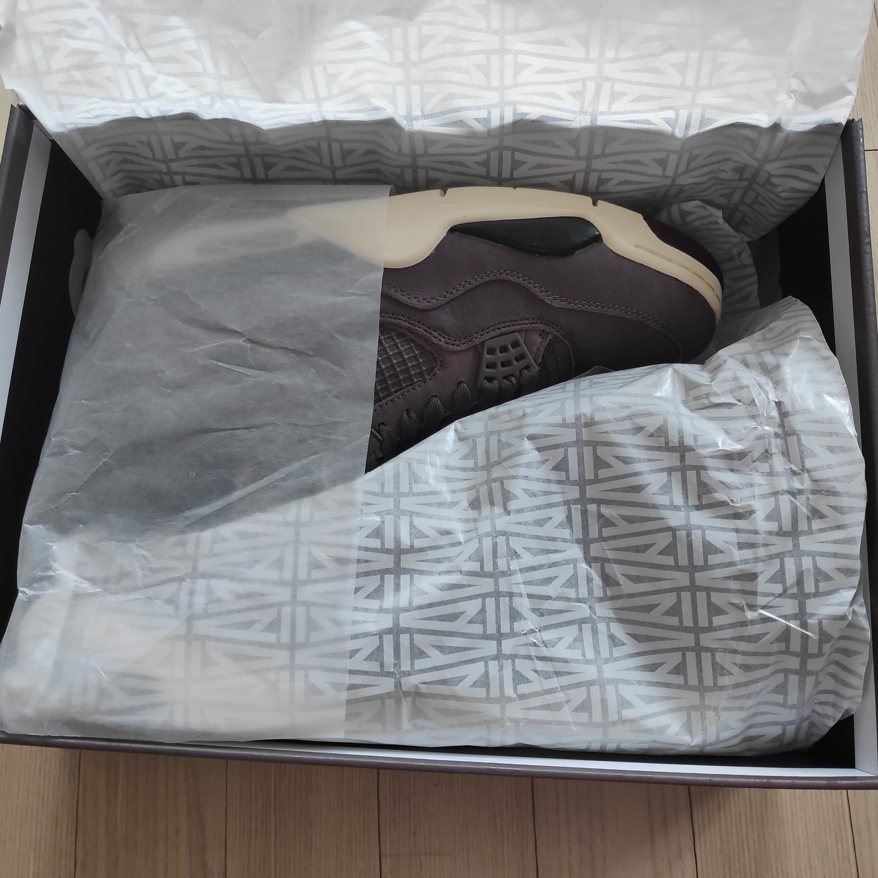 Jordan 4 x A Ma Maniere Retro Violet Ore 착용 스타일 - 3