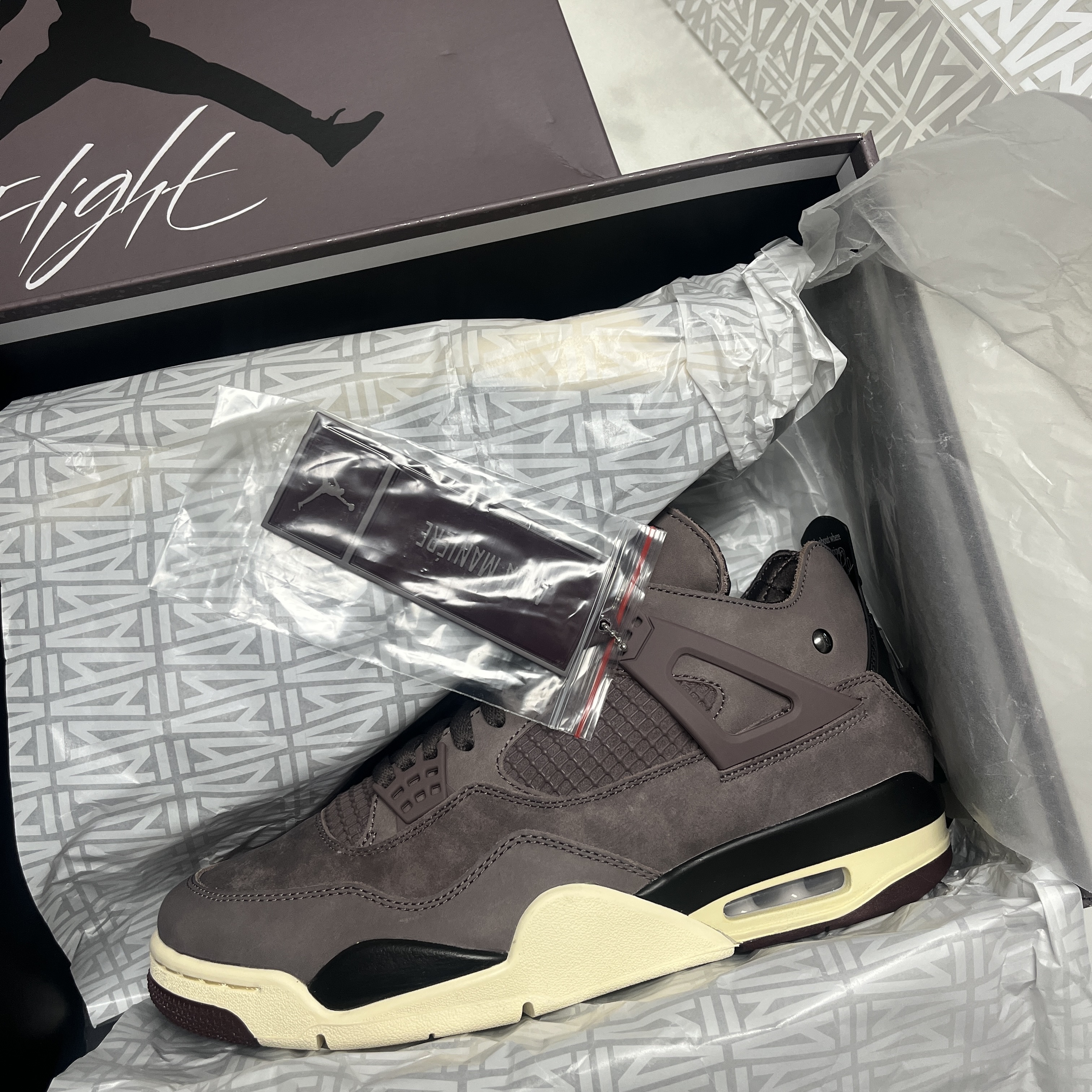 Jordan 4 x A Ma Maniere Retro Violet Ore 착용 스타일