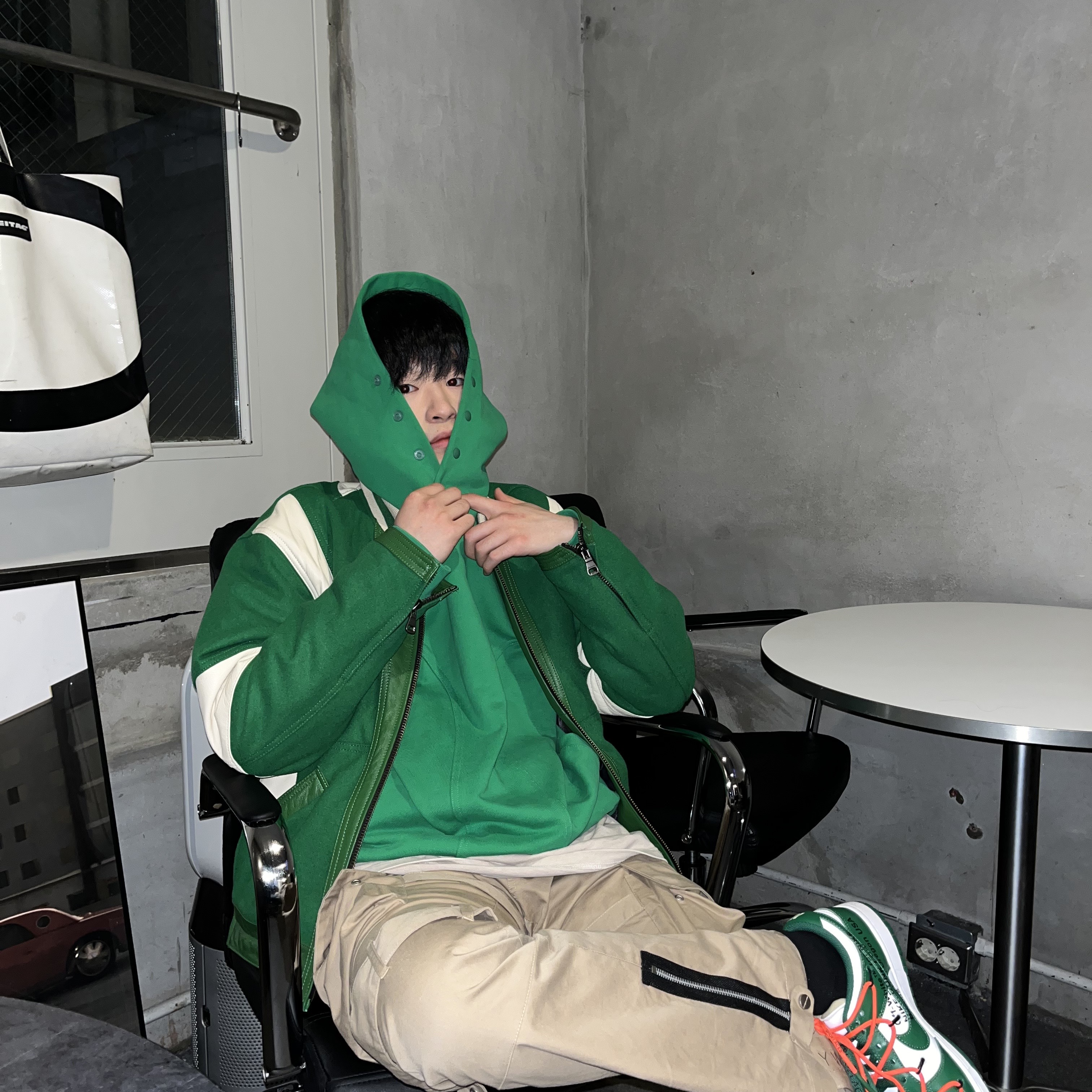 Nike x Off-White Dunk Low Pine Green 착용 스타일 - 3