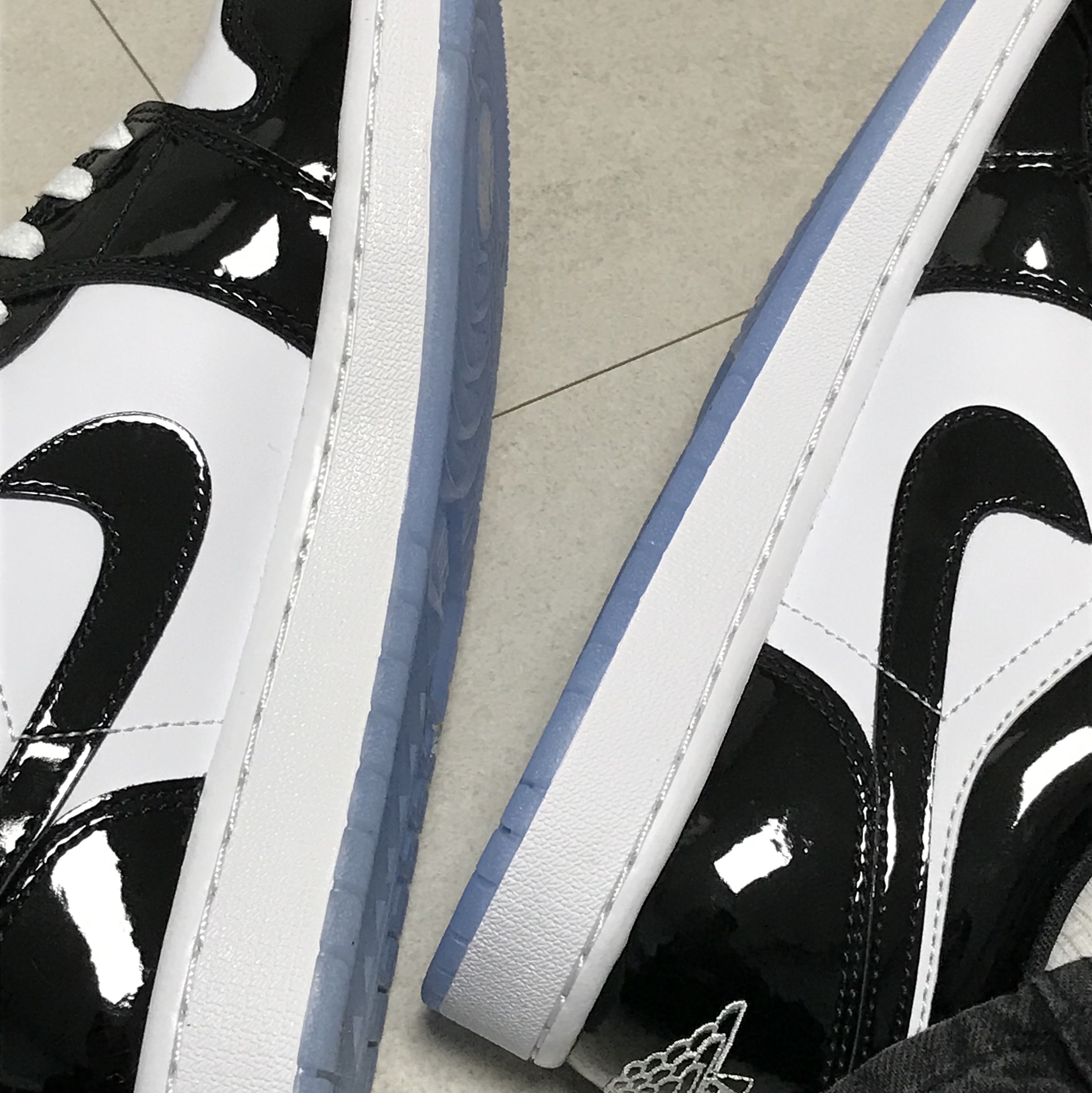Jordan 1 Low SE Concord 착용 스타일 - 2