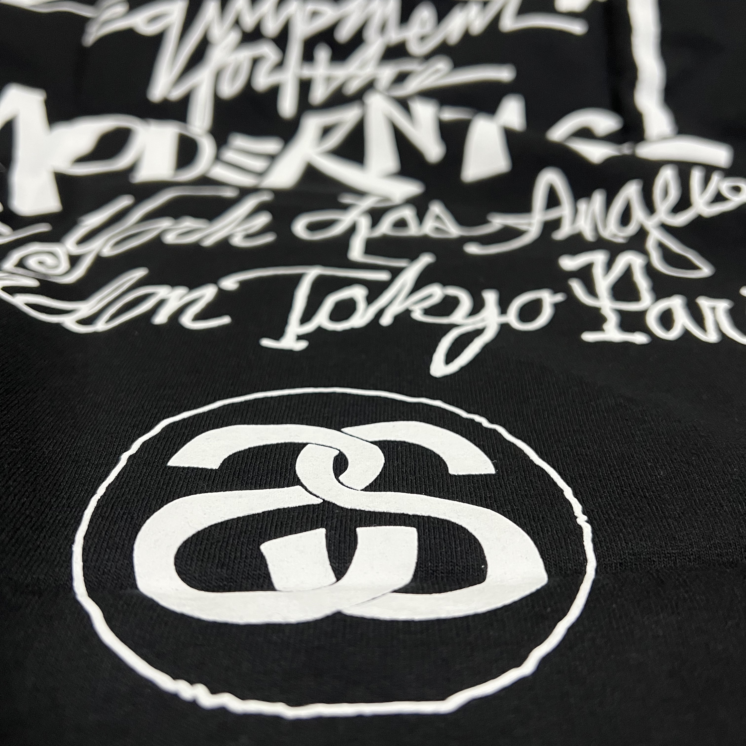 Stussy Modern Age T-Shirt Black 착용 스타일 - 2