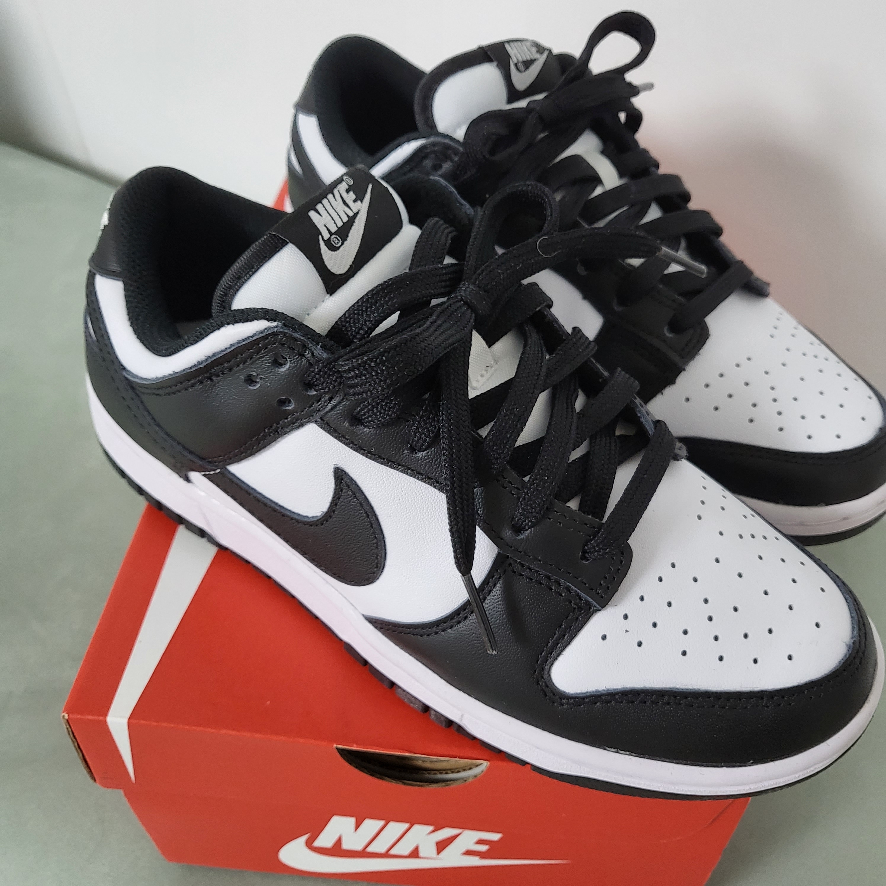 (W) Nike Dunk Low Black 착용 스타일