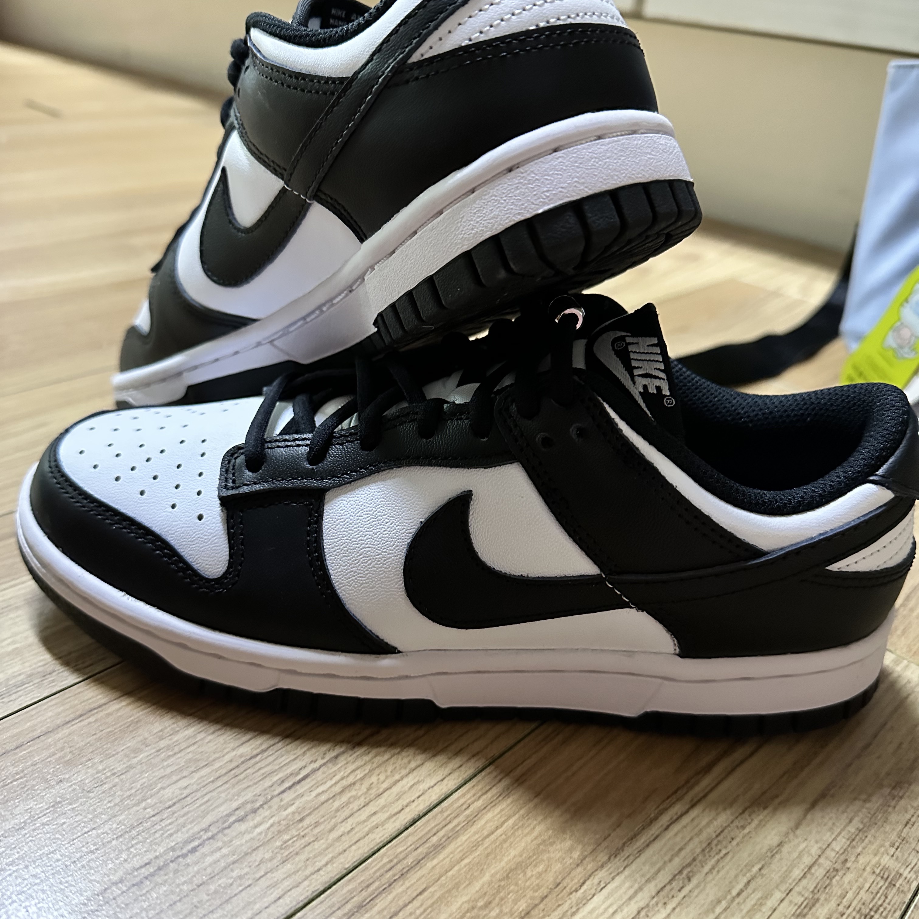 (W) Nike Dunk Low Black 착용 스타일