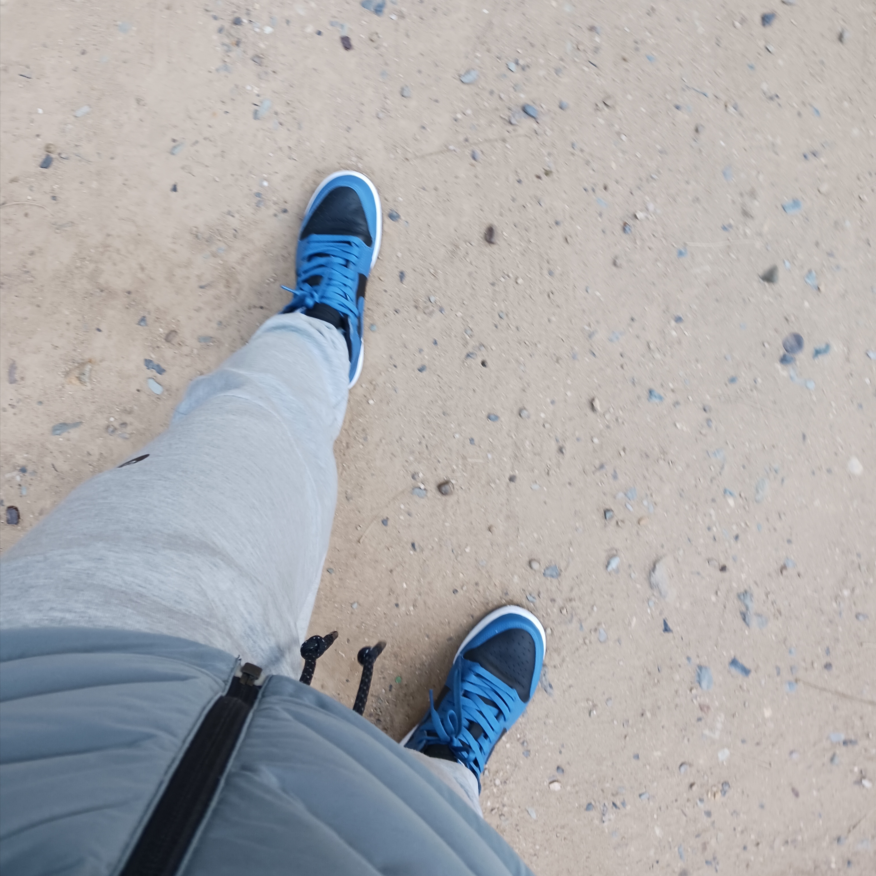 Jordan 1 Retro High OG Dark Marina Blue 착용 스타일 - 3