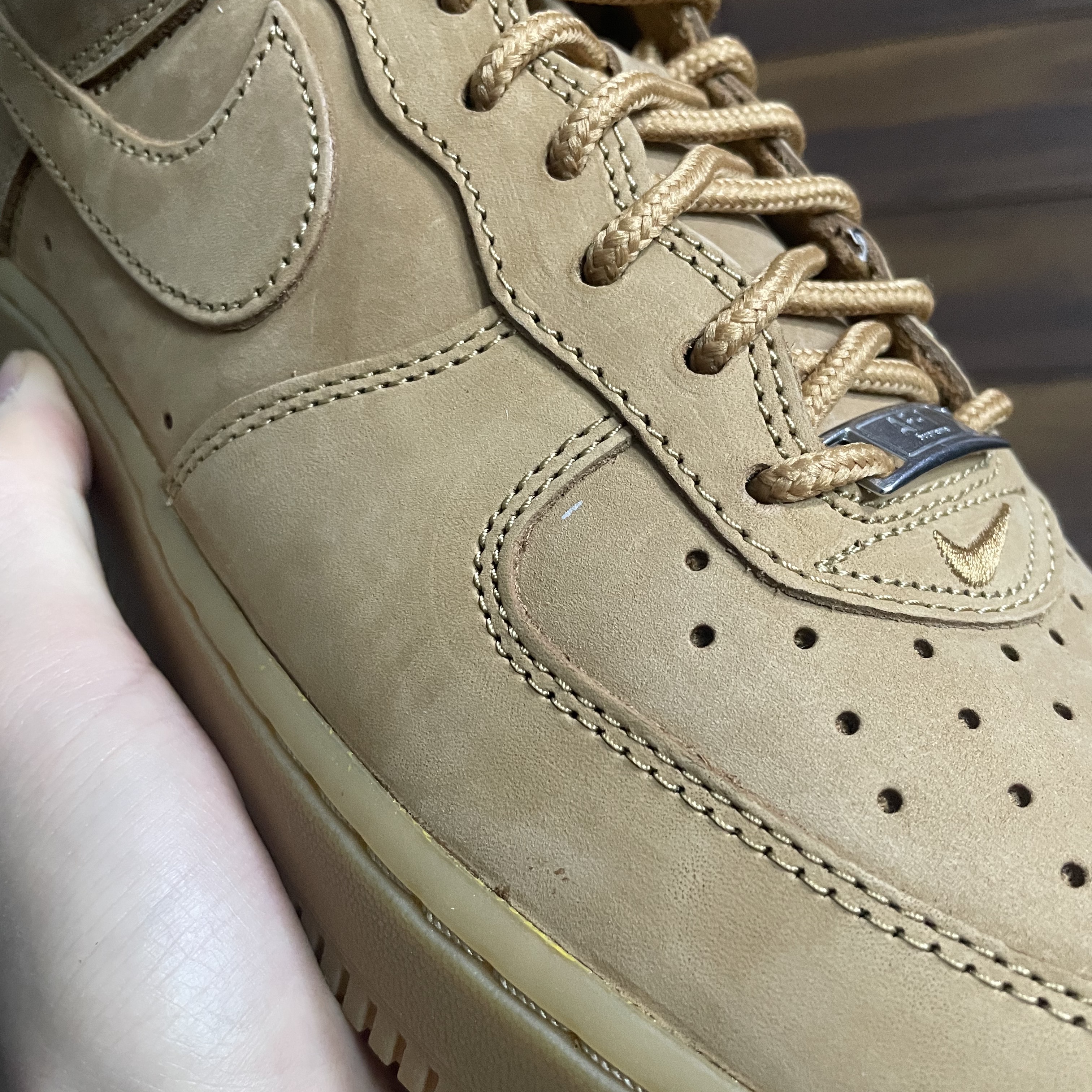 Nike x Supreme Air Force 1 Low Flax 착용 스타일 - 3