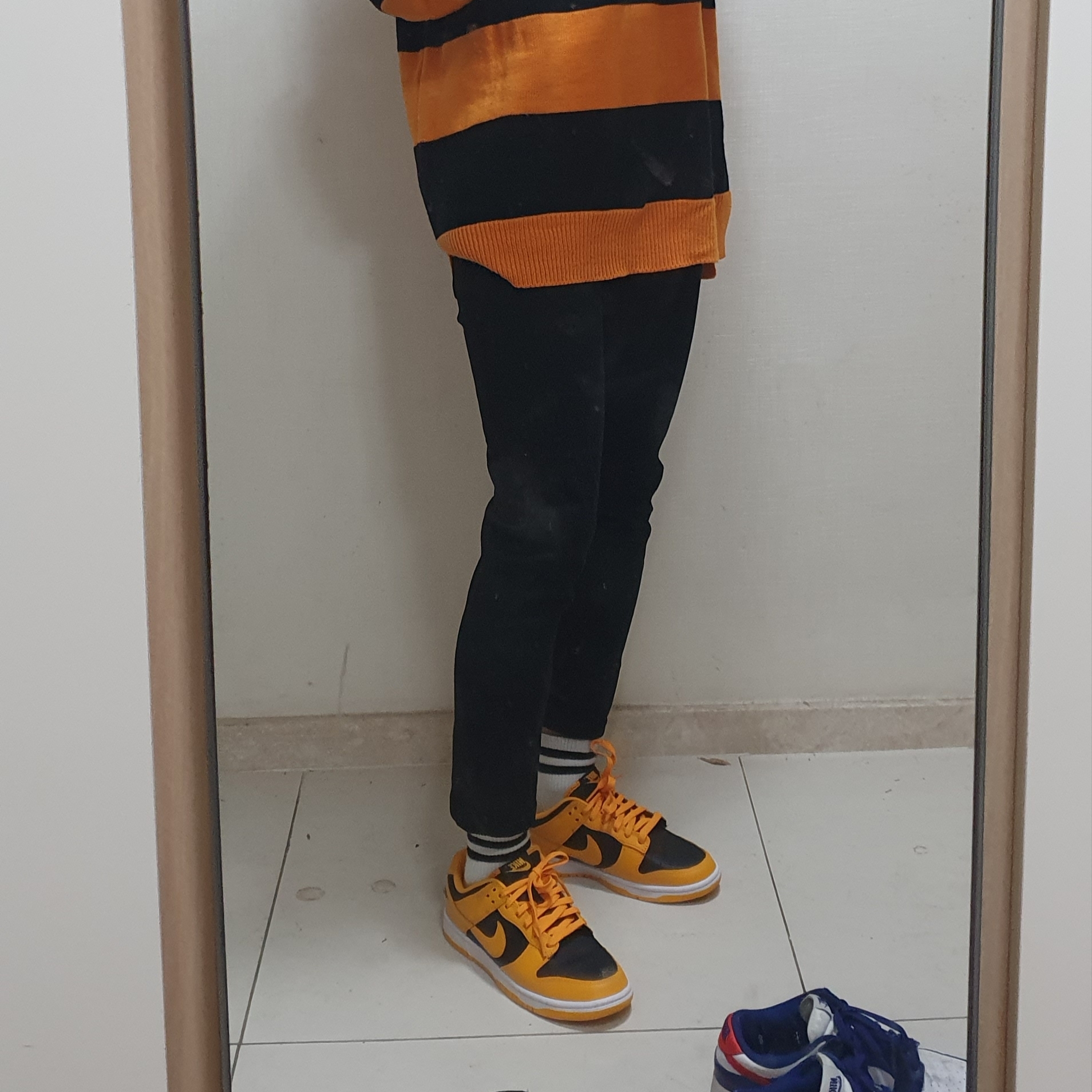 Nike Dunk Low Retro Championship Goldenrod, Nike NSW Faux Fur Tote Bag Black ์ฐฉ์ฉ ์คํ์ผ - 2