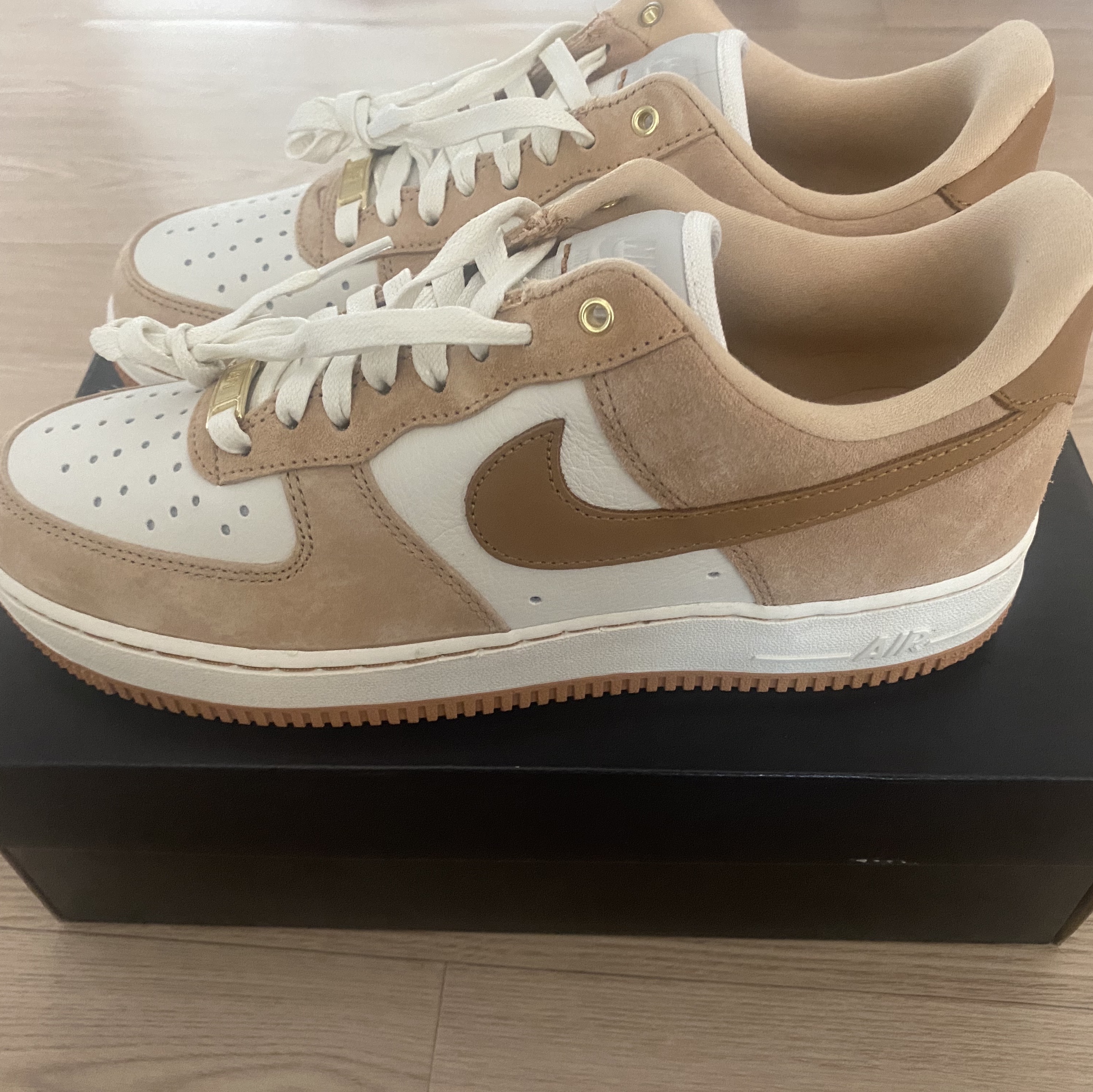 (W) Nike Air Force 1 LXX Flax 착용 스타일 - 1