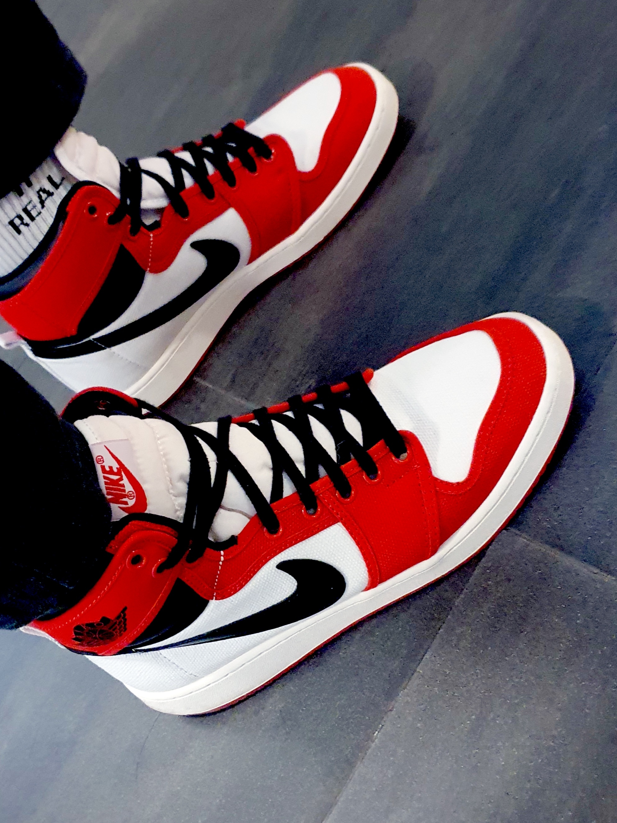Jordan 1 KO Chicago 2021 착용 스타일 - 3