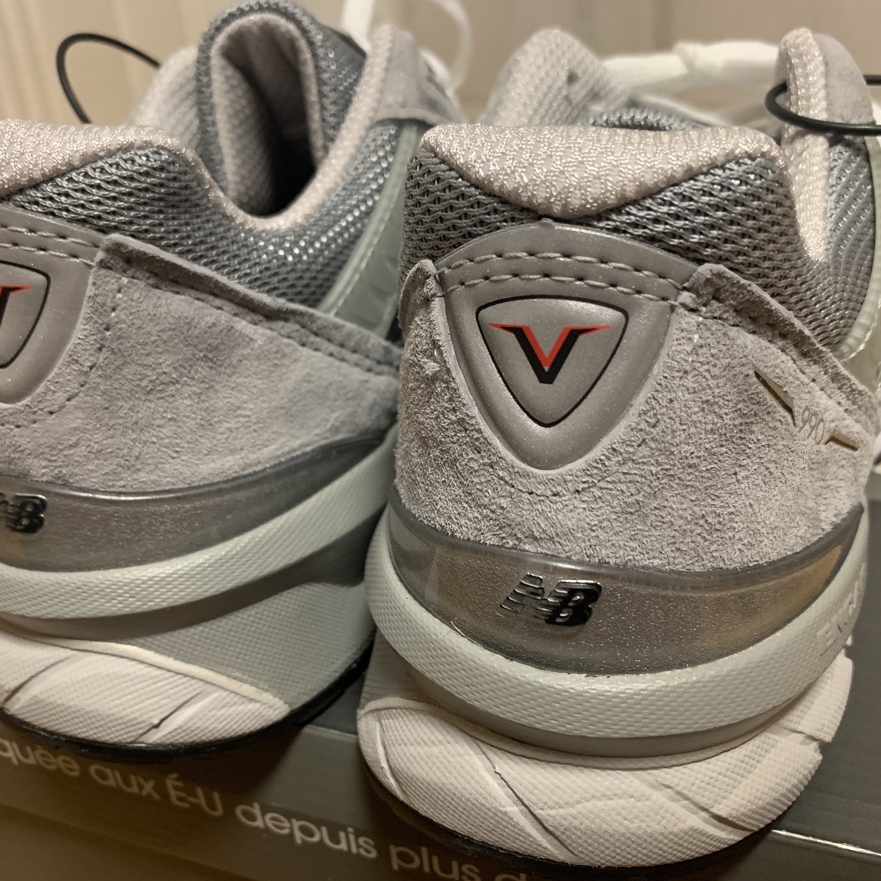 New Balance 990v5 Made in USA Grey - D Standard 착용 스타일 - 2