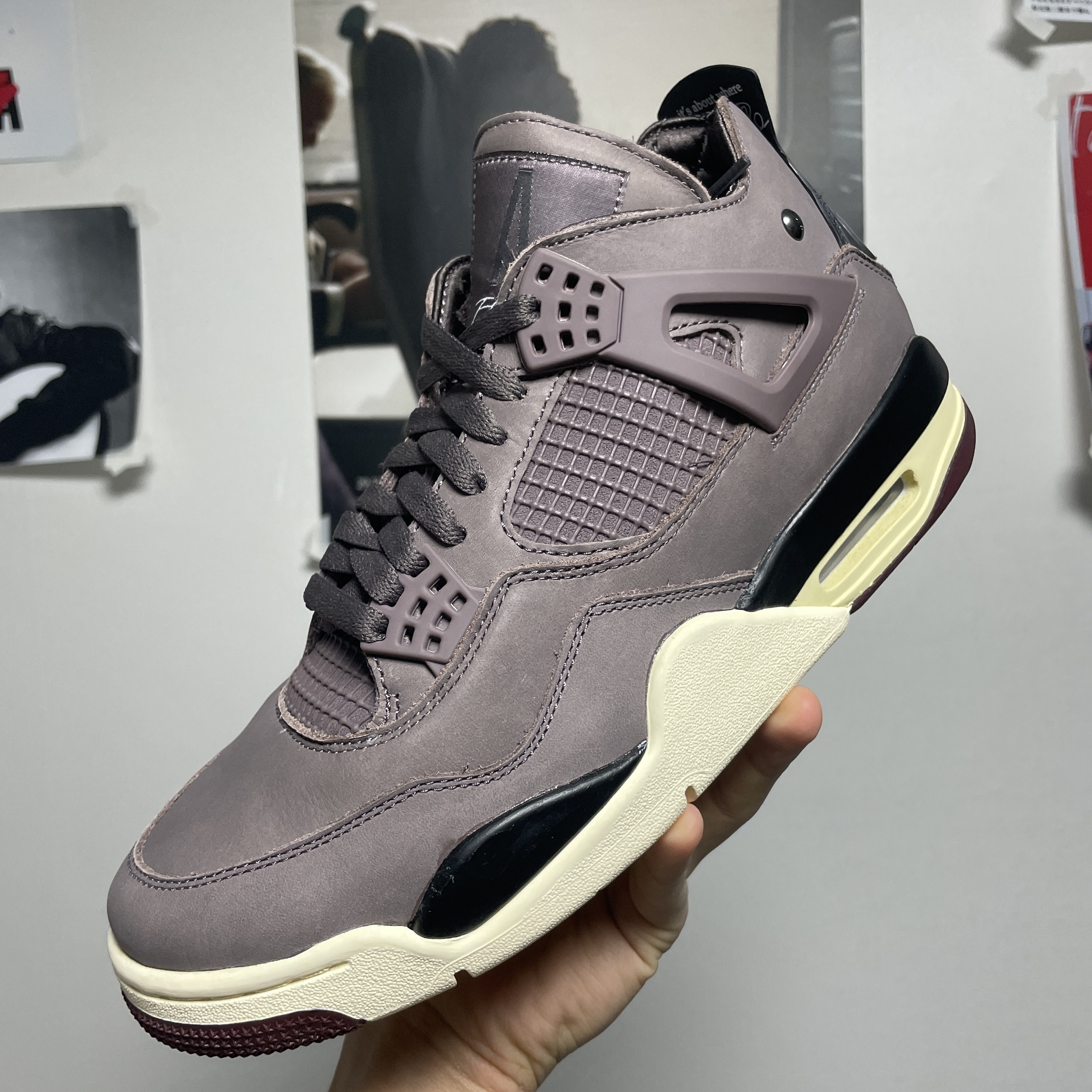 Jordan 4 x A Ma Maniere Retro Violet Ore 착용 스타일 - 1