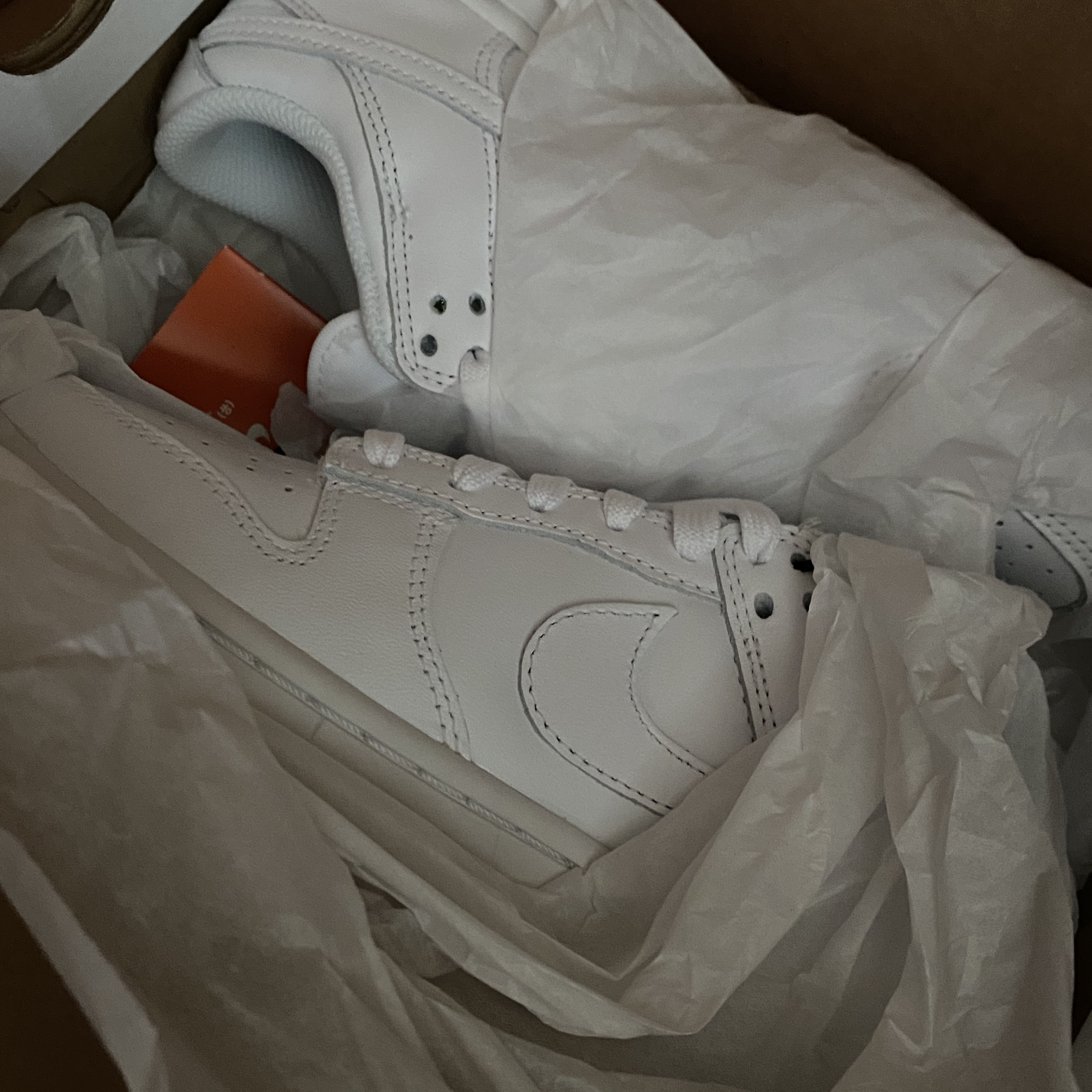 (W) Nike Dunk Low Triple White 착용 스타일
