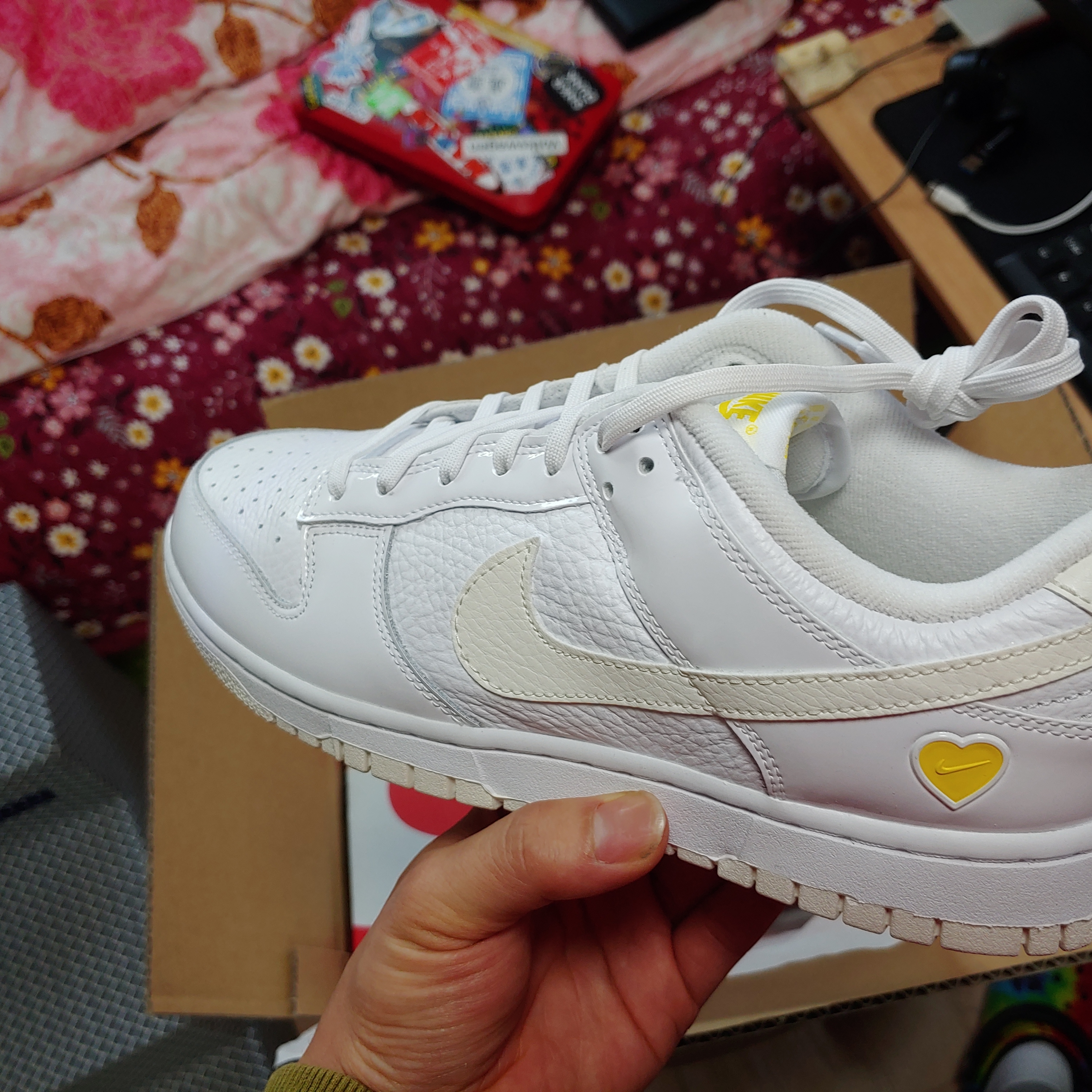(W) Nike Dunk Low Valentine's Day White Optic Yellow 착용 스타일