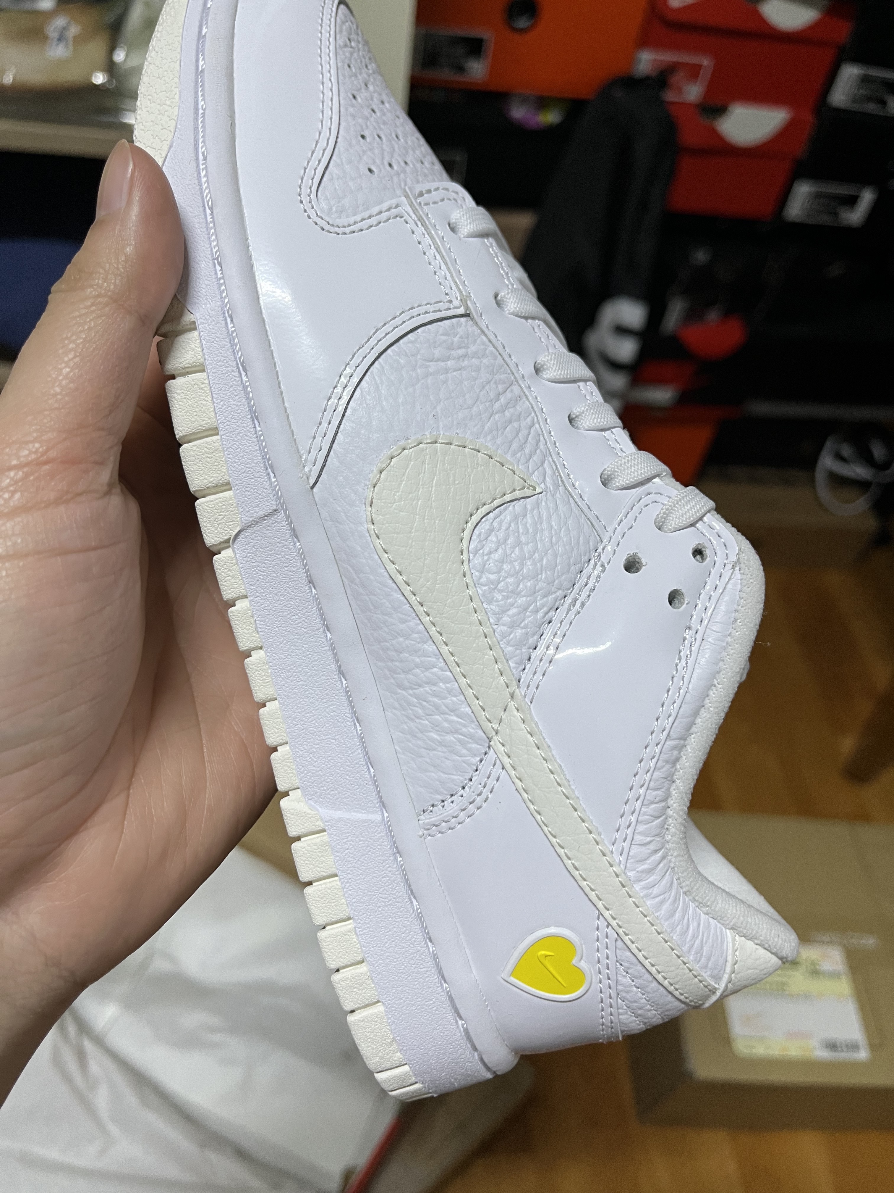 (W) Nike Dunk Low Valentine's Day White Optic Yellow 착용 스타일